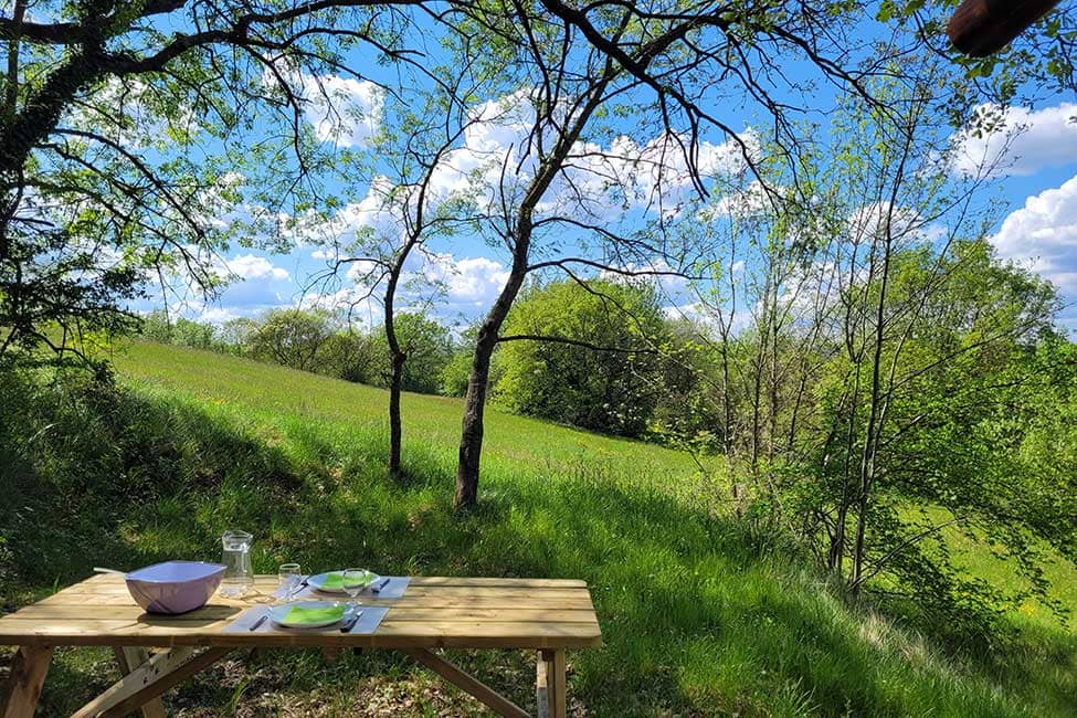 Mini tente safari — Glamping avec spa à Gard à Saint-Jean-du-Gard — espace de vie