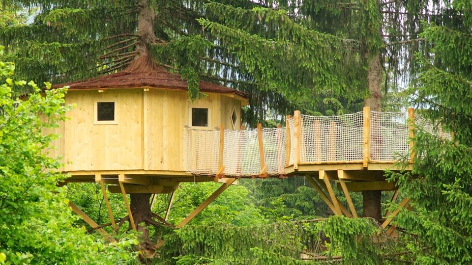 Cabane la Mont Blanc — Nuit perchée à 8m en Haute-Savoie à Saint-Félix — vue intérieure