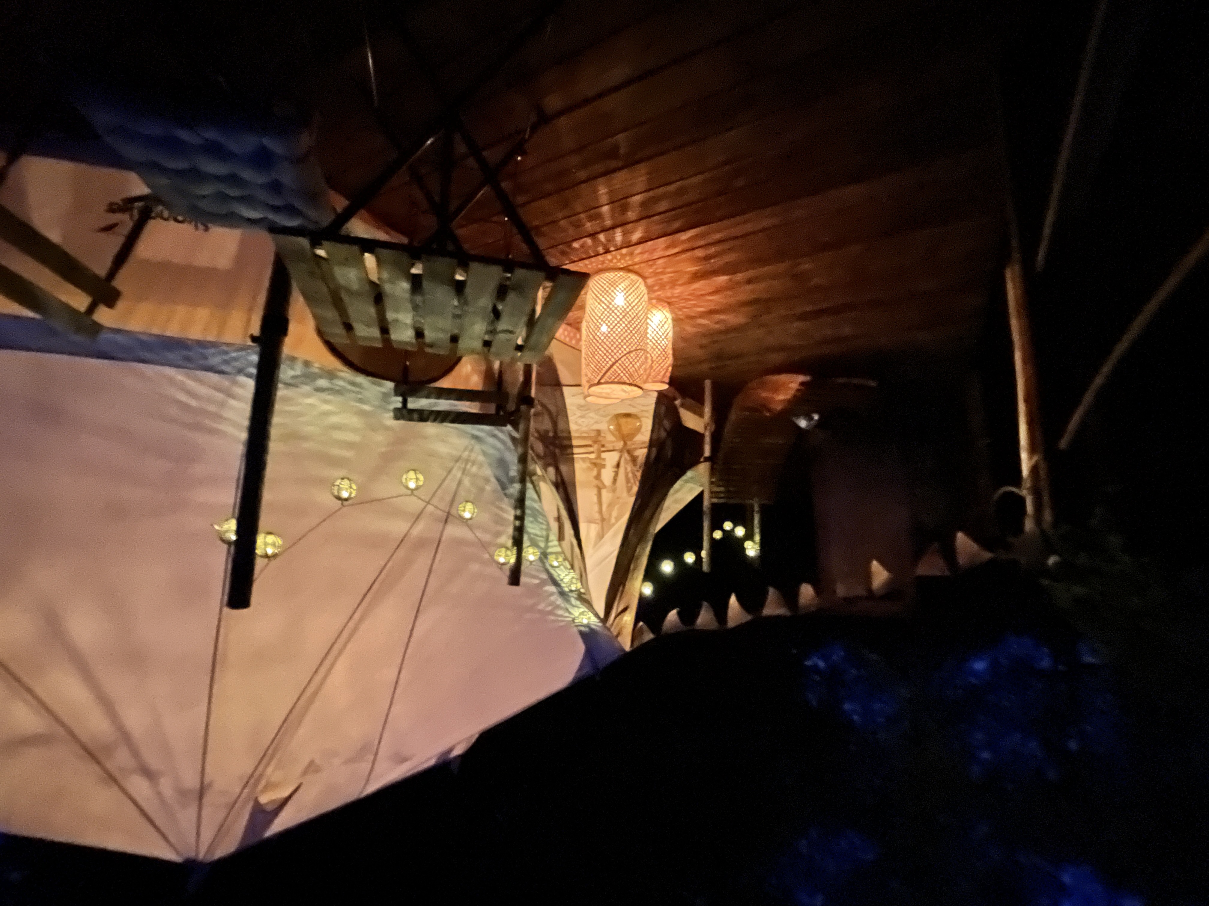 Tente Inuit & SPA — Nuit cocooning avec spa à Côte-d'Or à Dijon — vue depuis la terrasse
