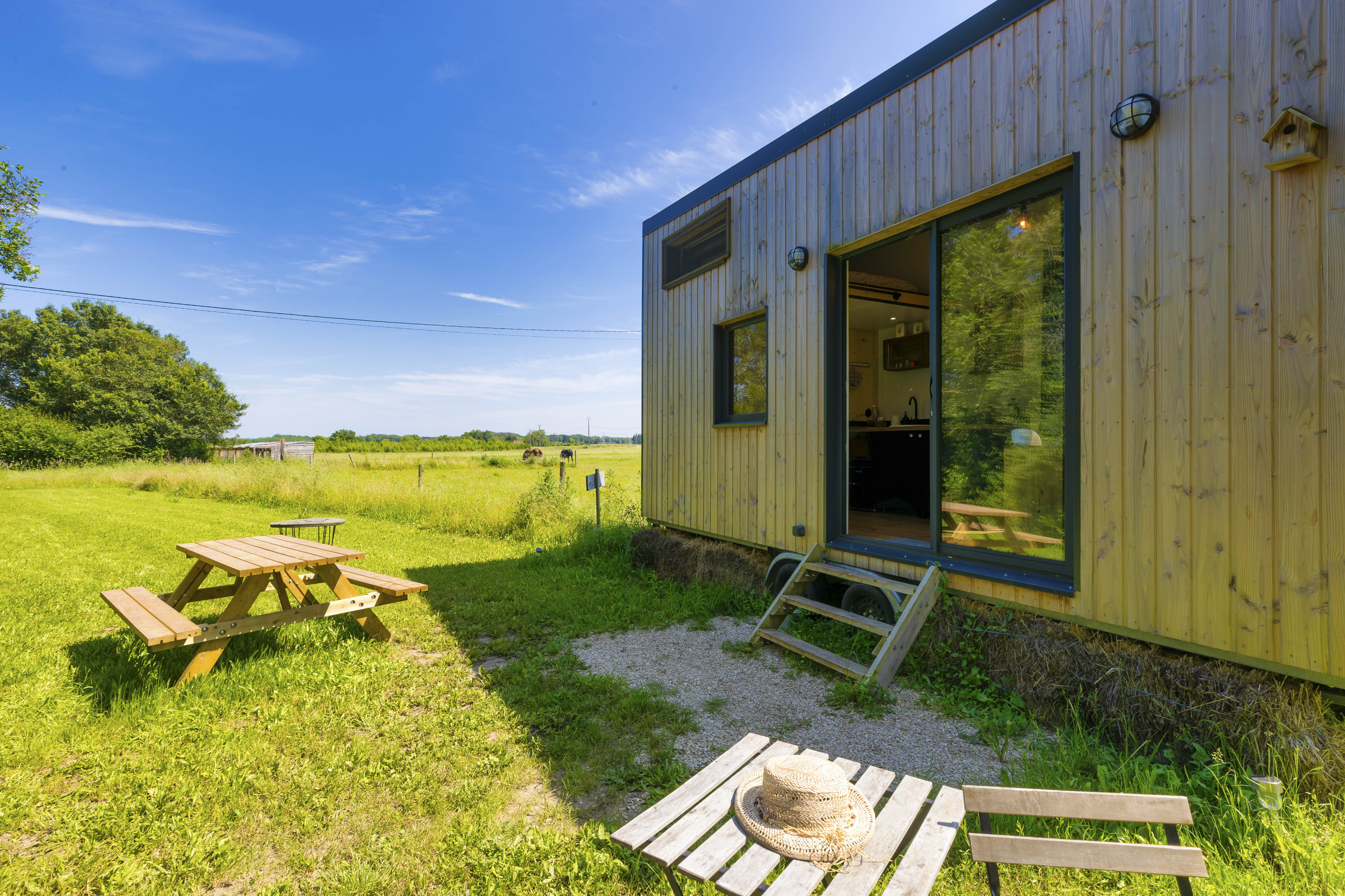 Tiny house La Chèvrerie : une escapade moderne à deux pas de Montargis à Girolles — espace de vie