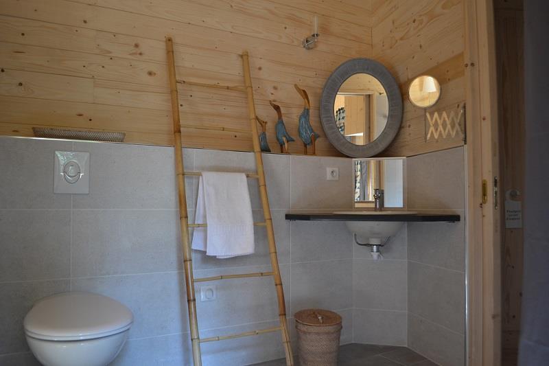 Lodge Azur : une cabane au cœur de la nature poitevine à Magné — espace de vie