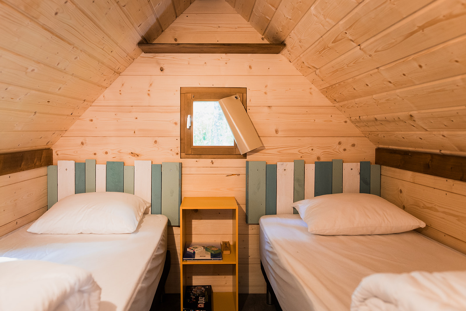 Cabane tribu Bouton d'Or — Séjour confortable avec spa à Loir-et-Cher à La Ferté-Imbault — environnement naturel