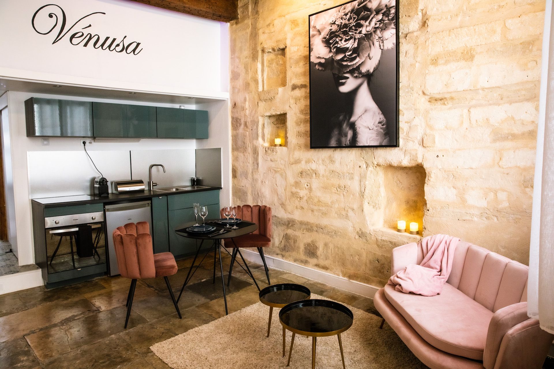 Évasion romantique dans la Suite Vénusa à Montpellier à Montpellier — vue depuis la terrasse