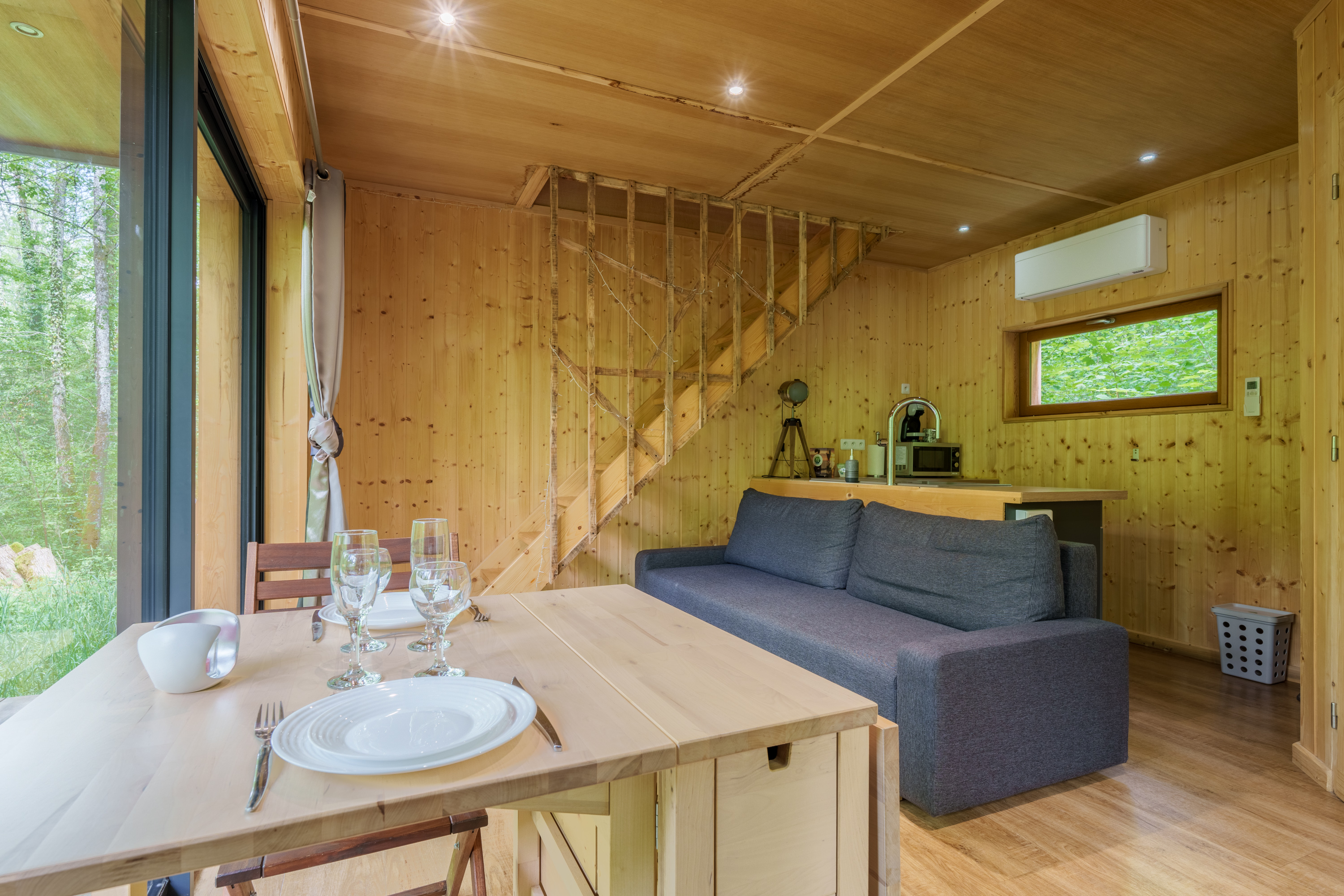 Cabane Corydalis — Nuit perchée avec balnéo à Haute-Marne à Chaumont — détail architectural