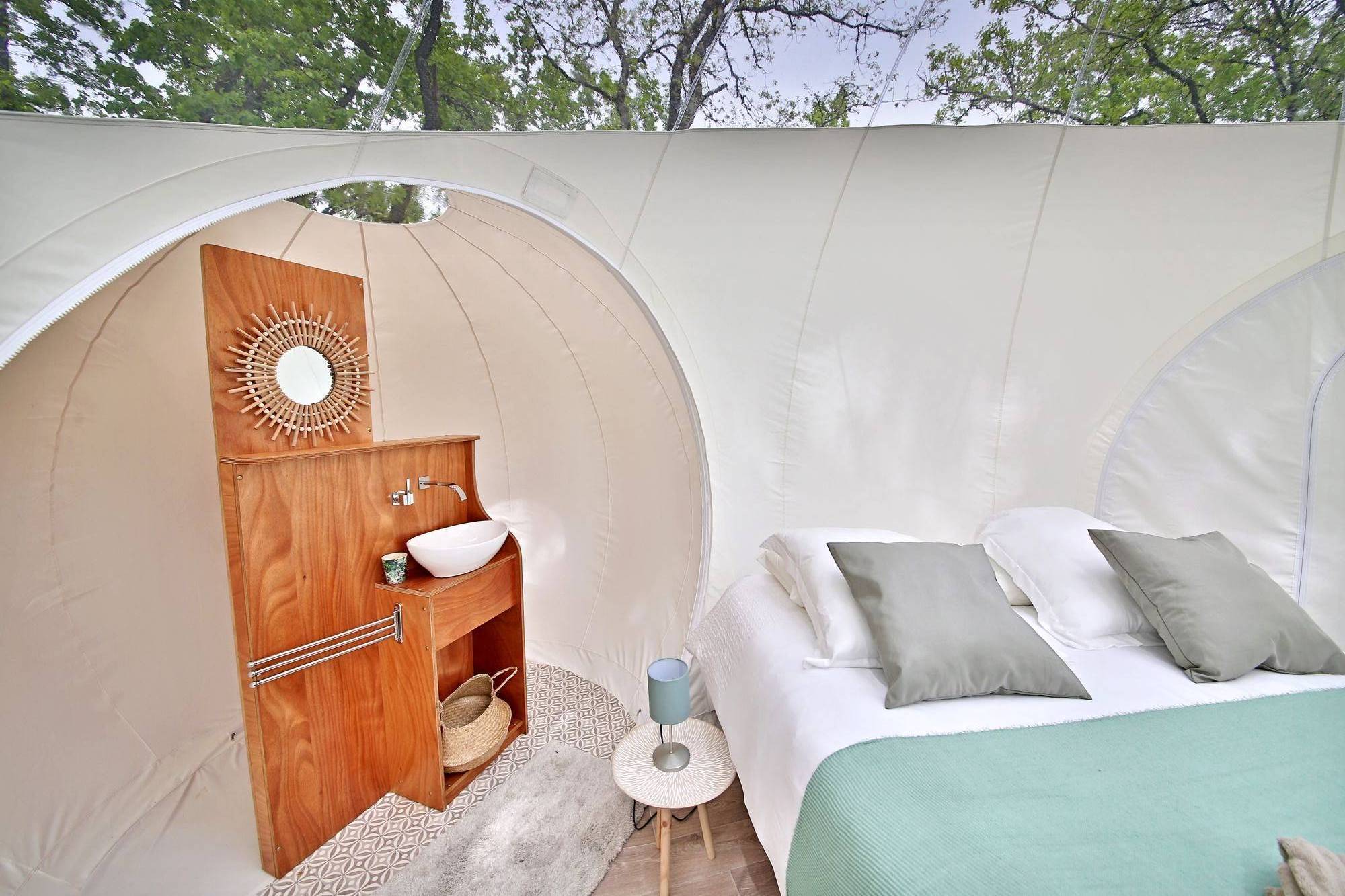 Bull'Cupidon & Spa : une bulle romantique en Midi-Pyrénées à Cahuzac Sur Vère — cuisine