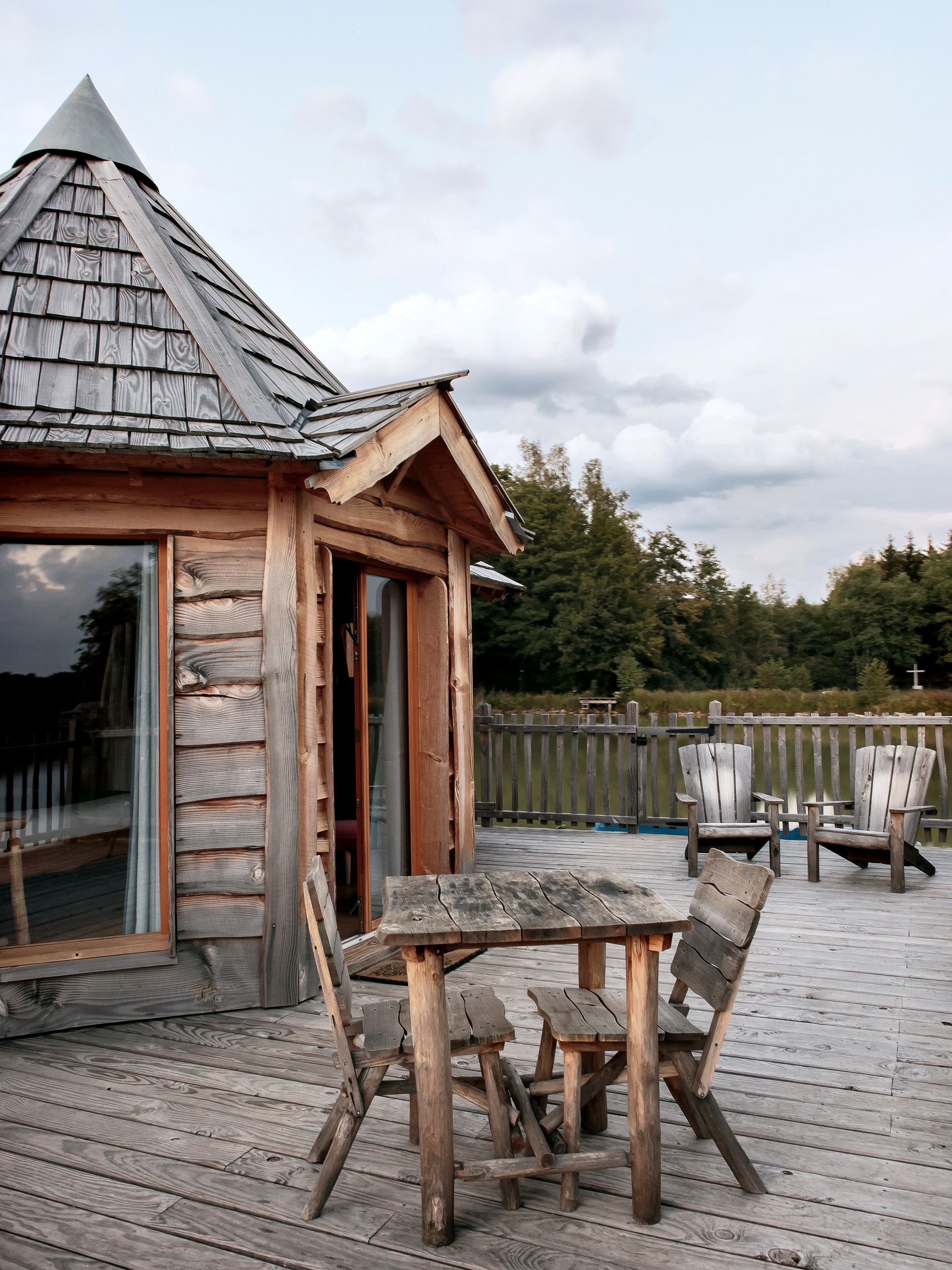 Cabane Spa Sauvage : une évasion sur l'eau en Franche-Comté à Joncherey — espace de vie