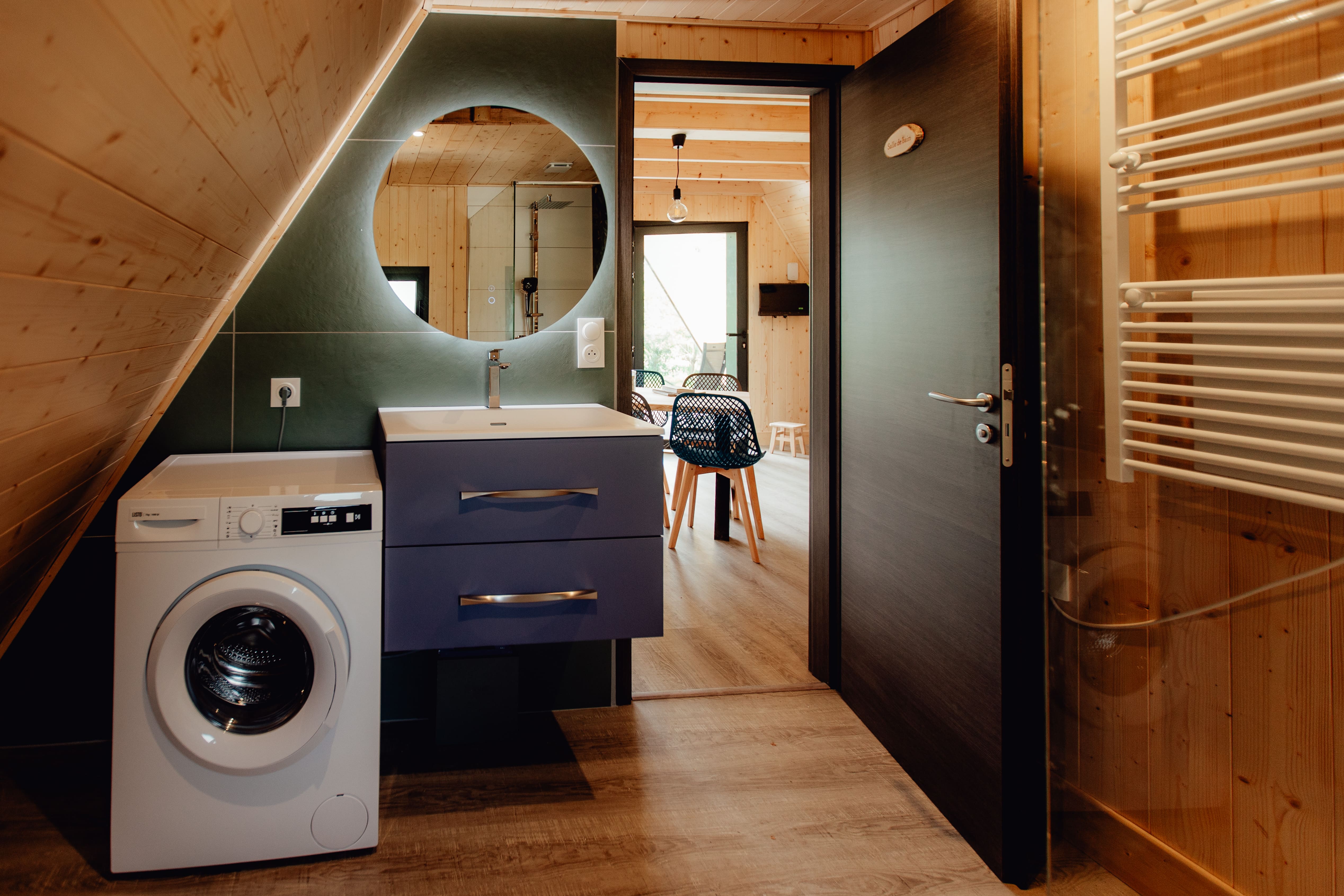 Chalet Lacs : une évasion romantique en Franche-Comté à Coyron — détail architectural