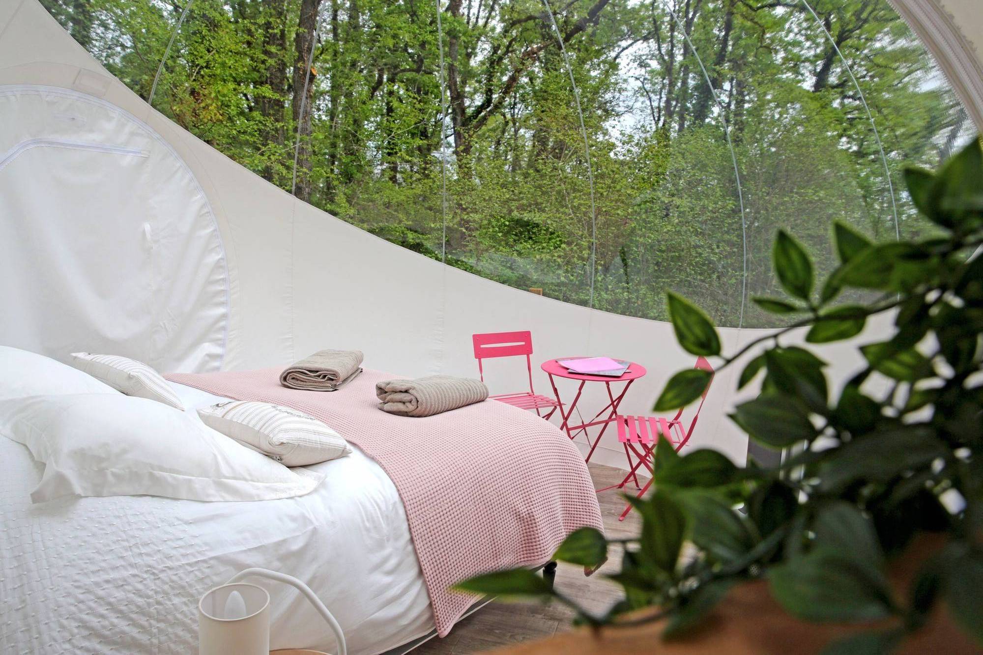 Bull'Vénus & Spa : une bulle de sérénité en Midi-Pyrénées à Cahuzac Sur Vère — détail architectural