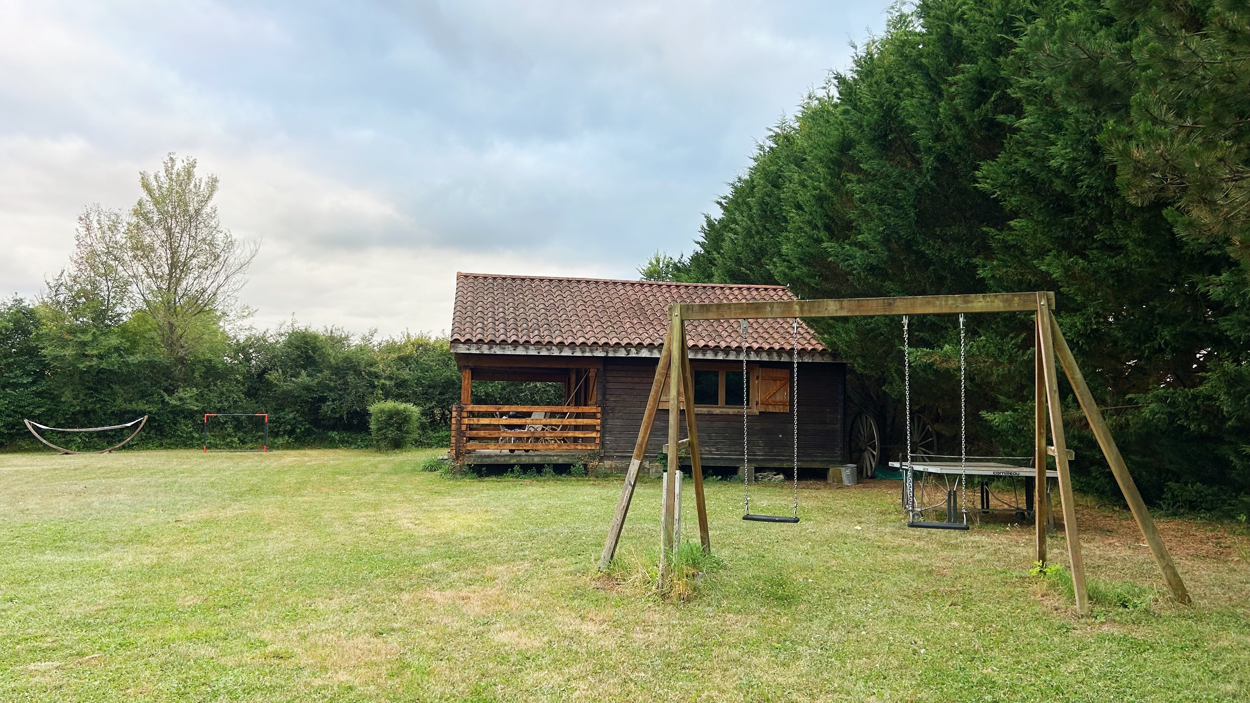 Chalet Edelweiss — Chalet avec véranda panoramique à Dordogne à Alles-sur-Dordogne — cuisine