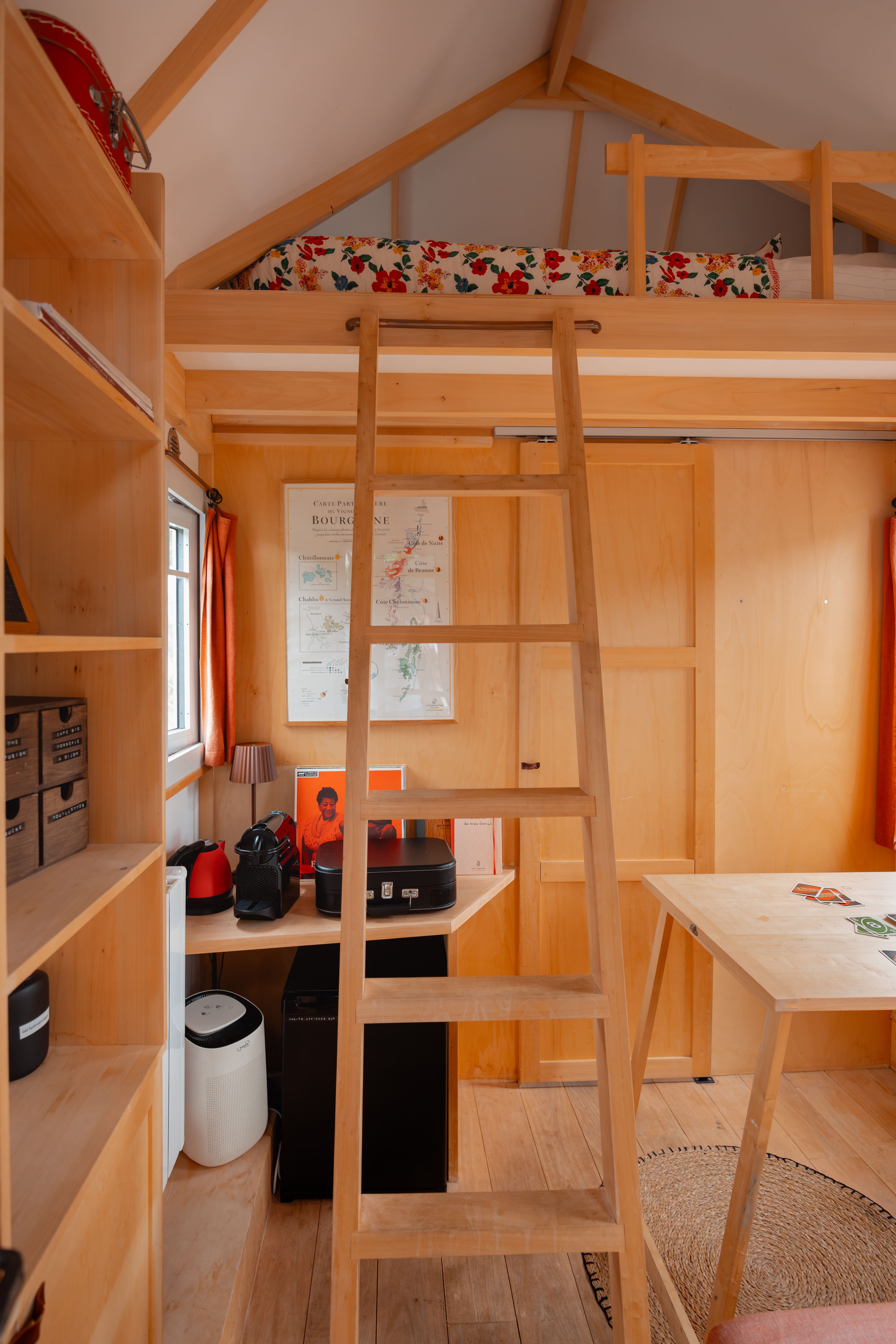 Cabotte Rouge & Spa — Tiny House cosy à Saône-et-Loire à Genouilly — vue depuis la terrasse