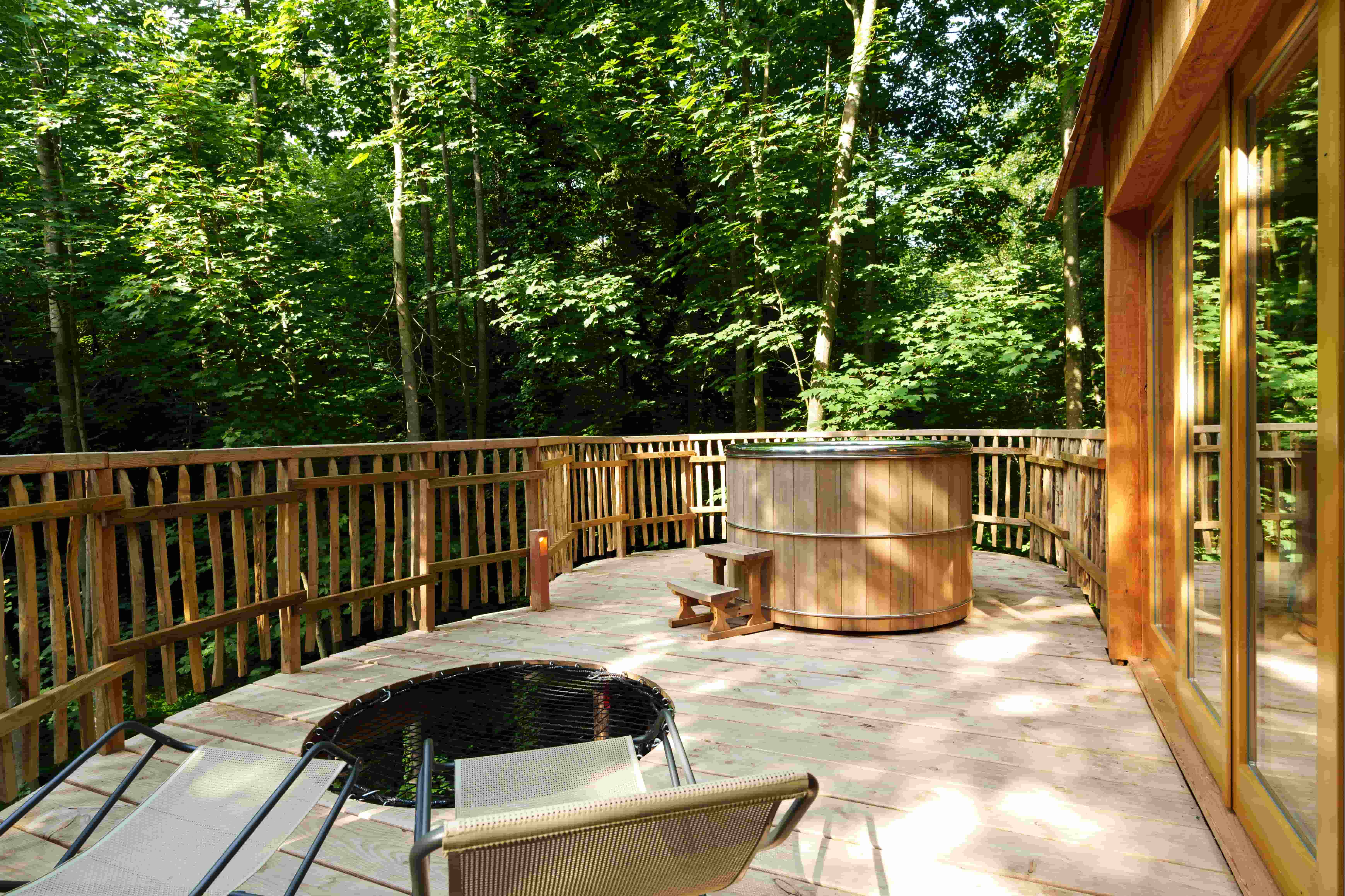 Photo 3/3 — Cabane « Cabane Spa Canopée : une expérience unique dans les arbres » à Raray Oise