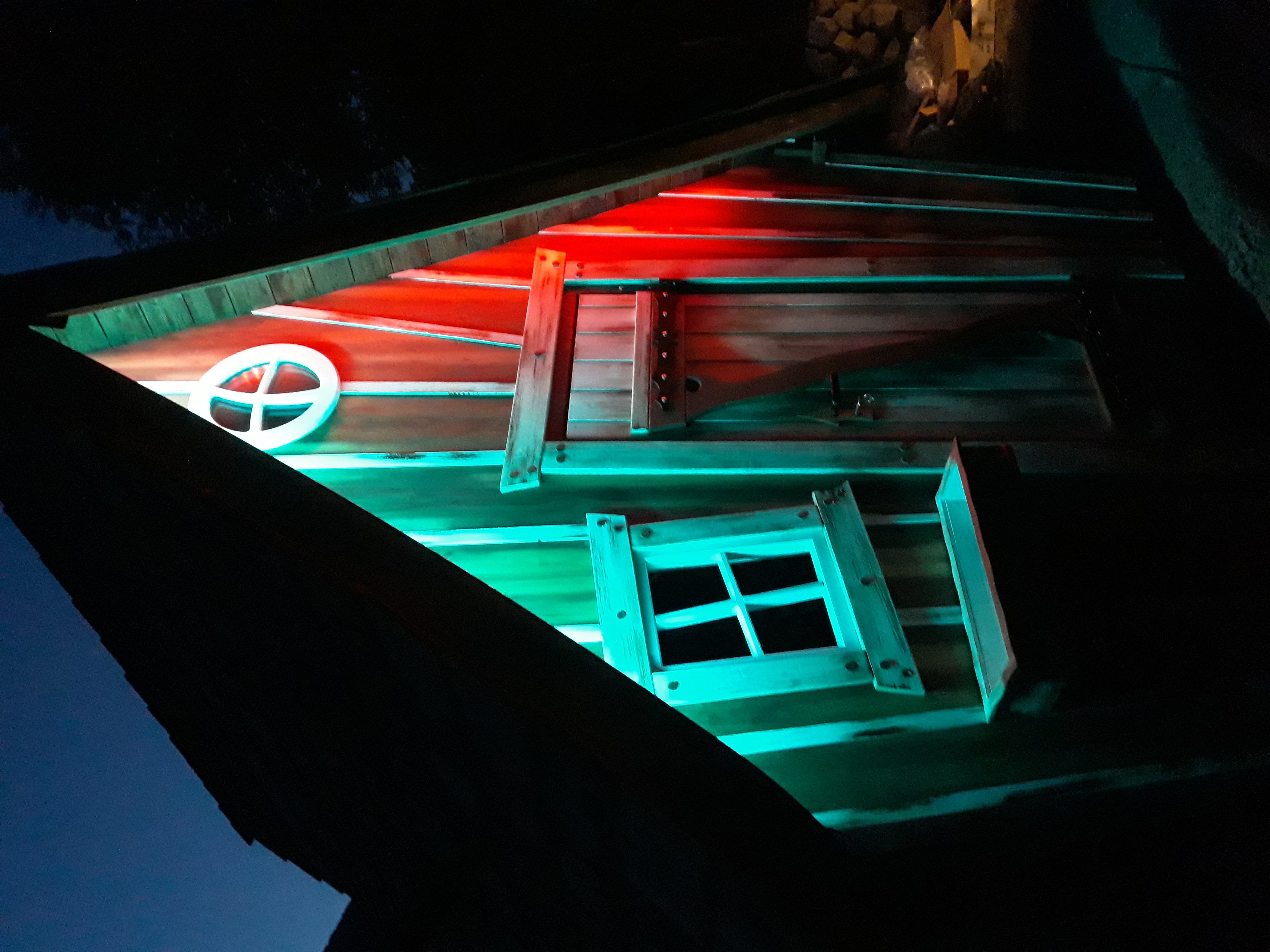 La Cabane de Mister Jack — Cabane avec spa à Savoie à Chambéry — vue intérieure