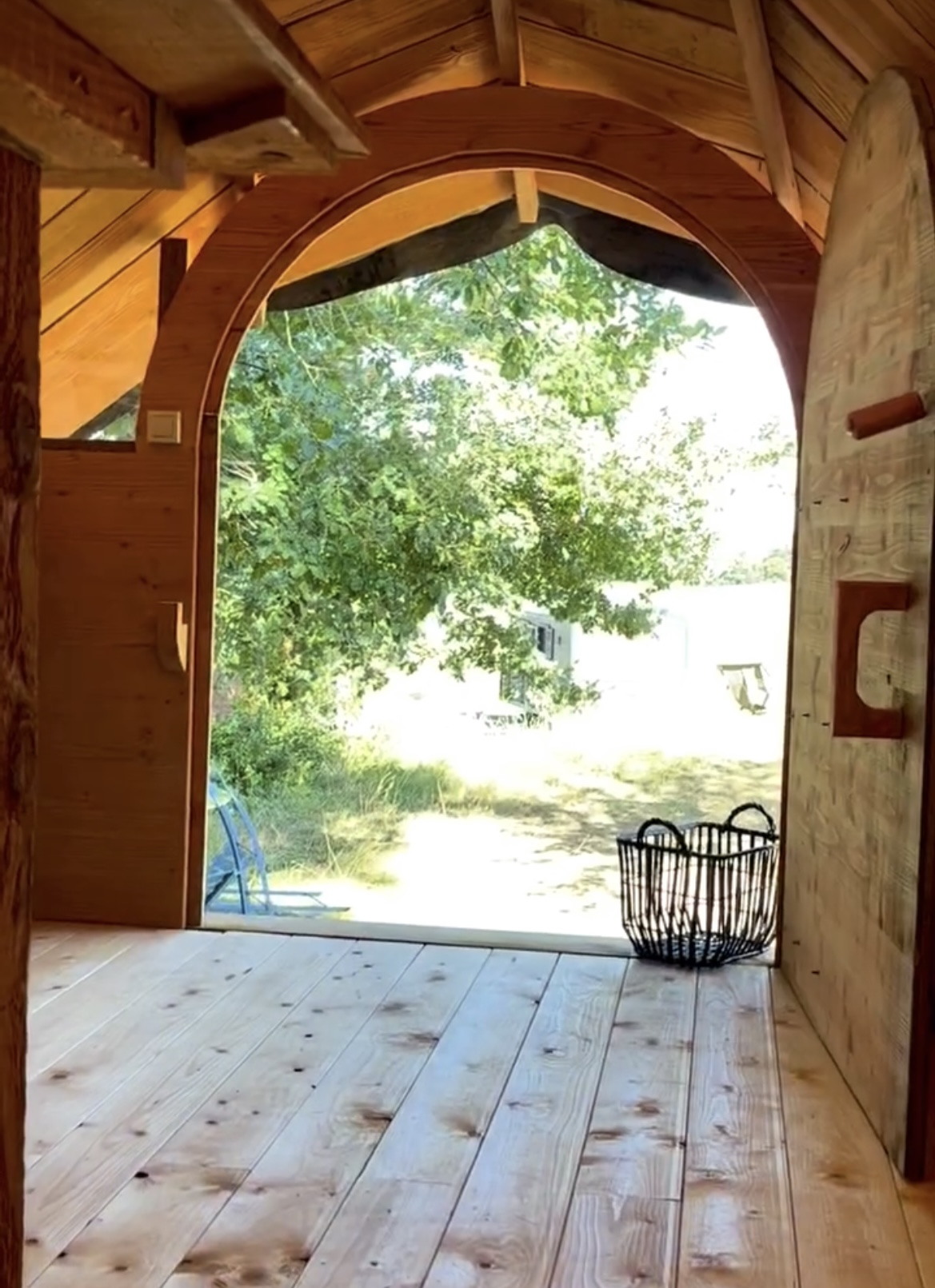 Hutte gîte — Séjour original avec spa à Gers à Riguepeu — espace de vie