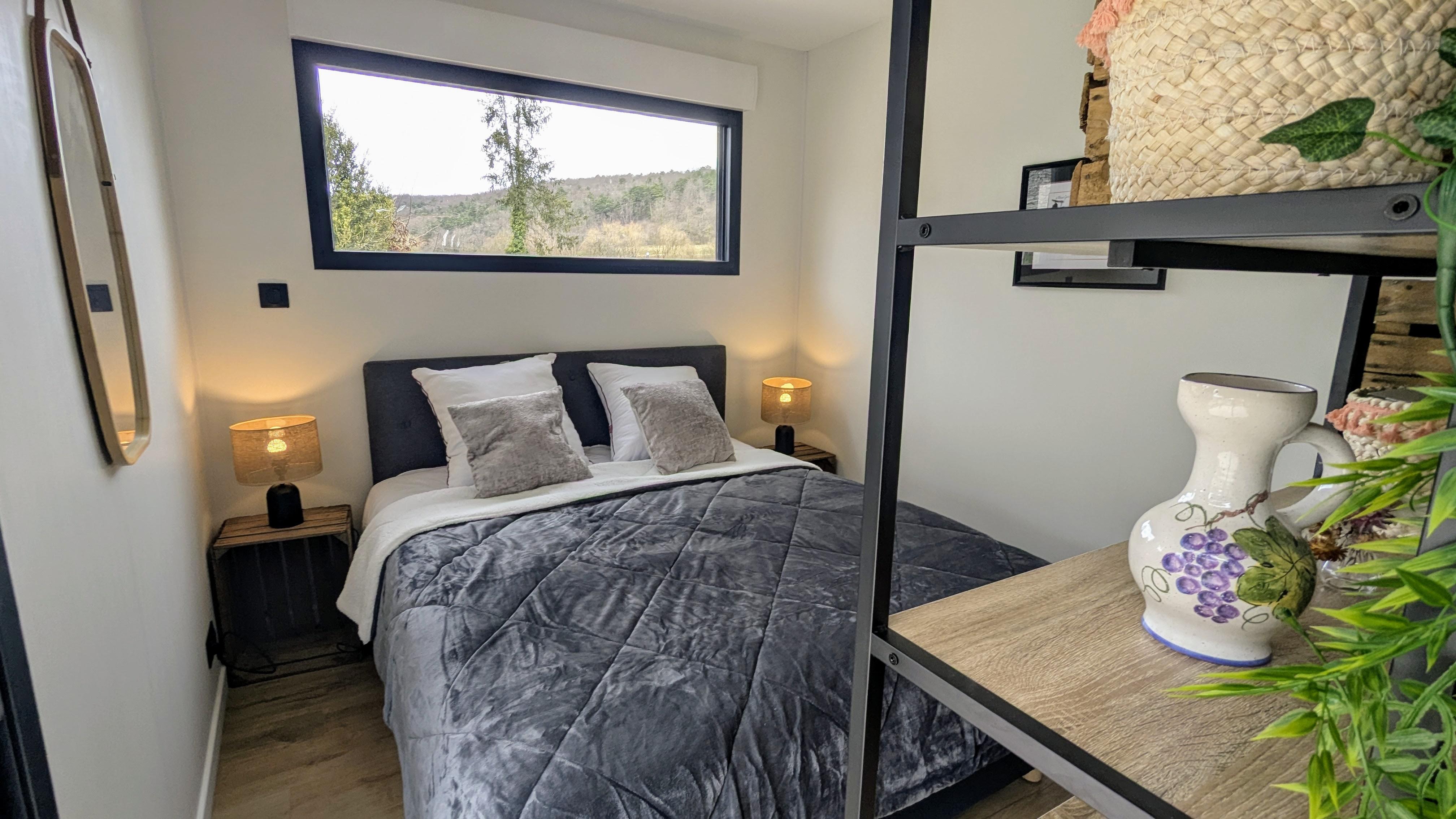 Ecolodge Le Pinot Meunier — Séjour avec spa à 2 pas de Nigloland à Dolancourt — chambre