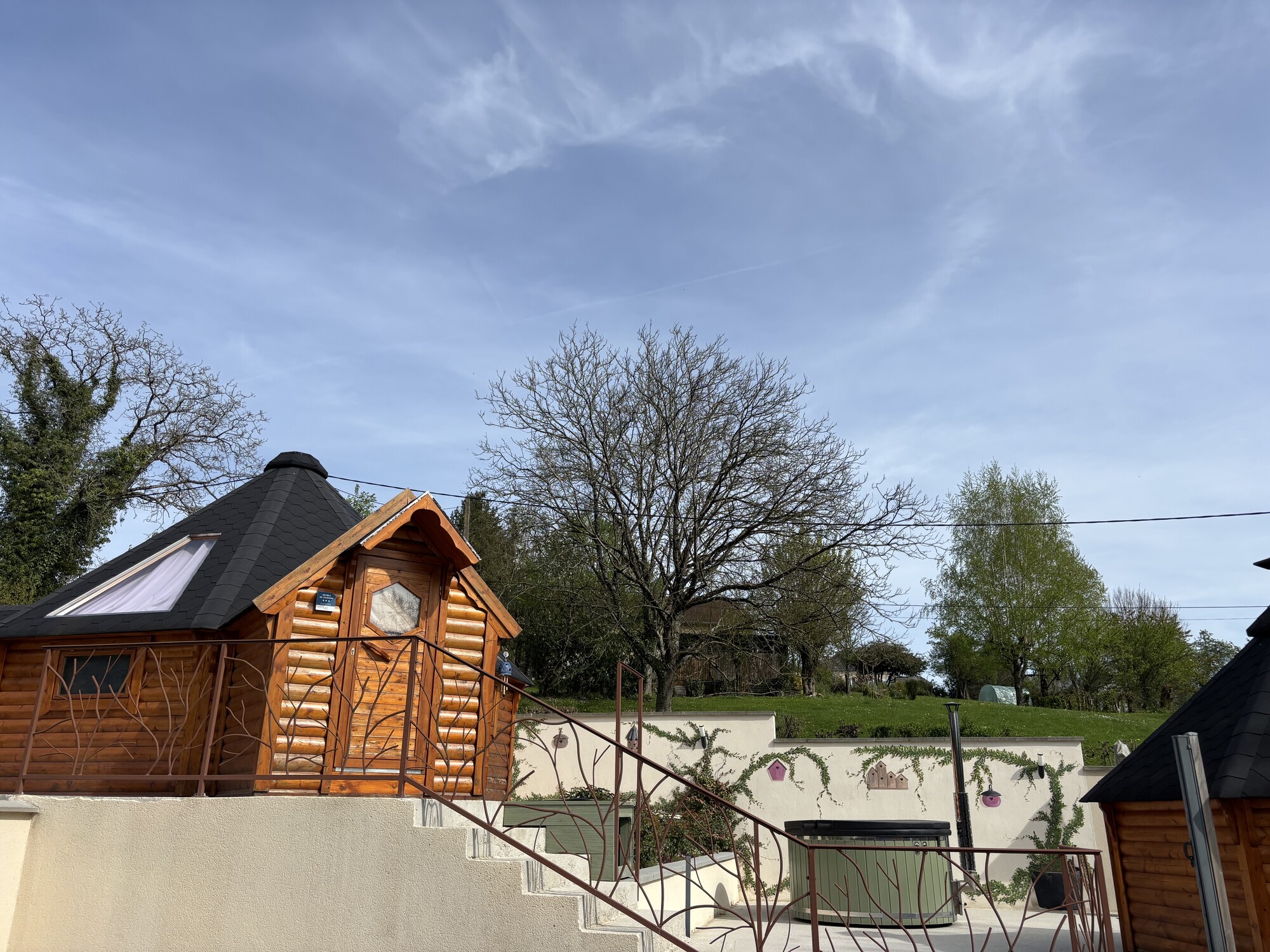 Lodge Mon P'tit Lapin & Spa : une évasion romantique en pleine nature — Lodge à Montgon