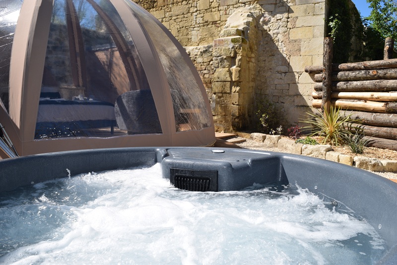 Bulle de Douceur & spa — Nuit romantique avec spa à Maine-et-Loire à Blaison-Saint-Sulpice — vue intérieure