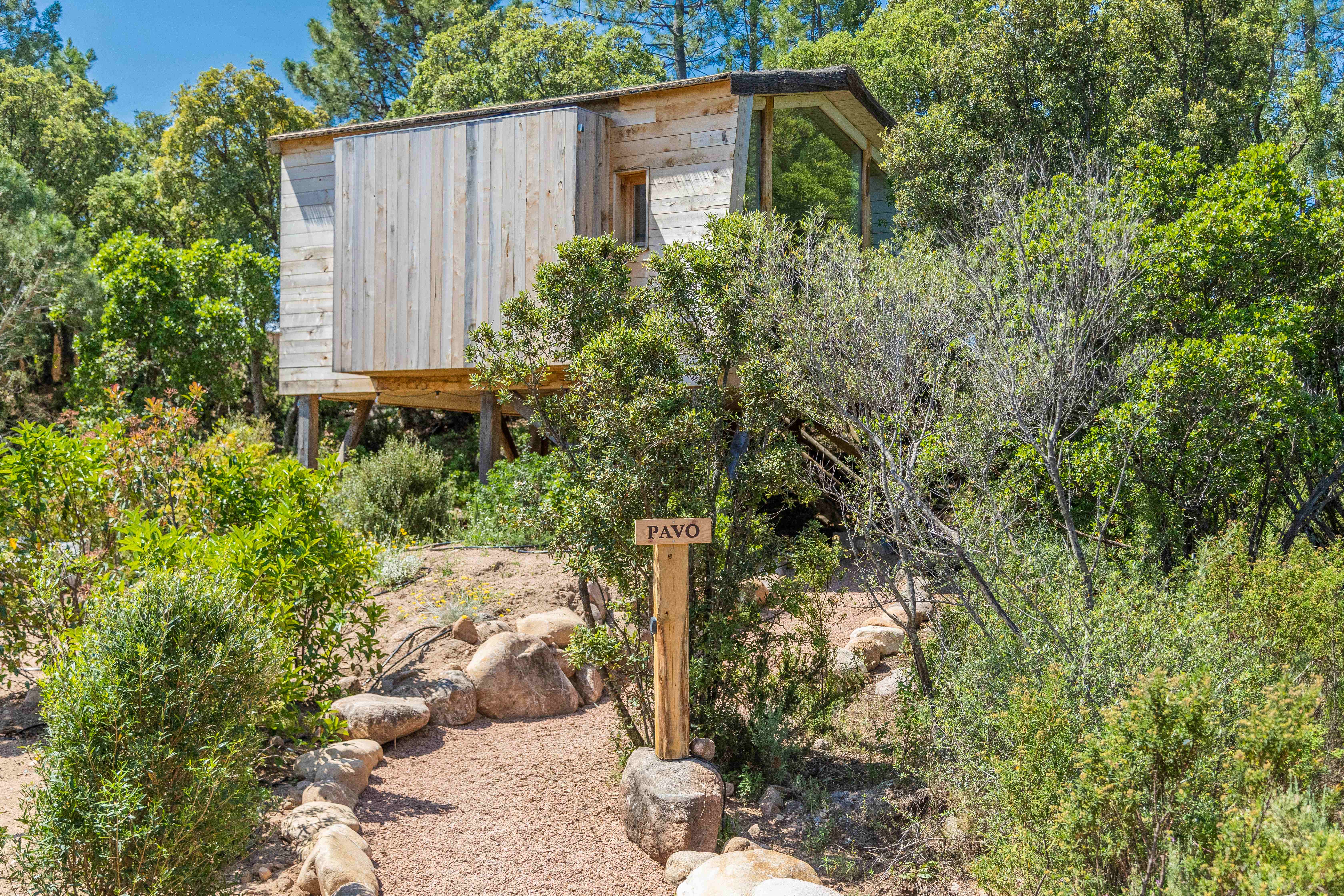 Pavo, Cabane Casanghjulina — Nuit luxueuse avec spa en Corse-du-Sud