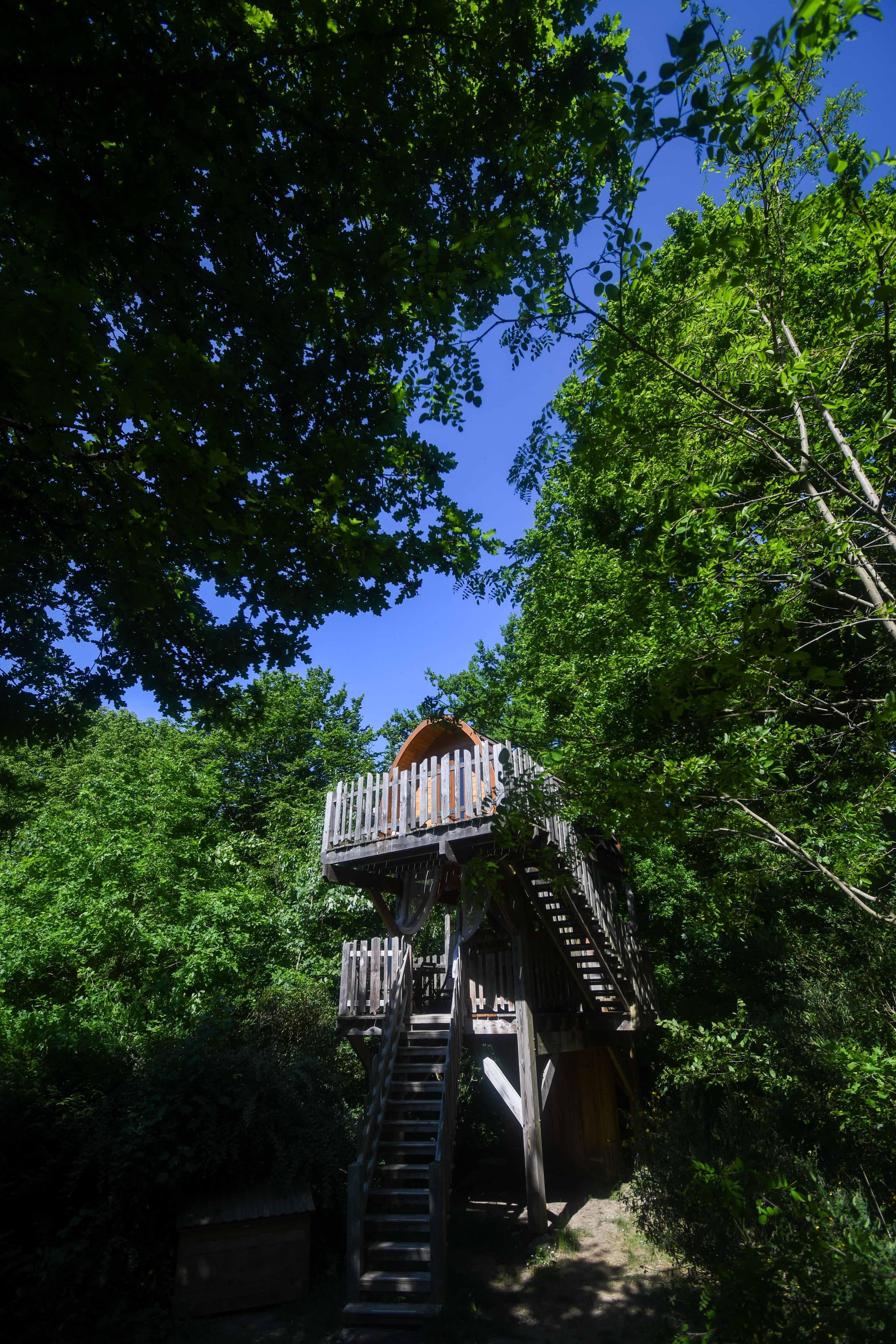 La Cabane Spa Le Charme : une expérience unique en Picardie à Rosoy-En-Multien — salle de bain