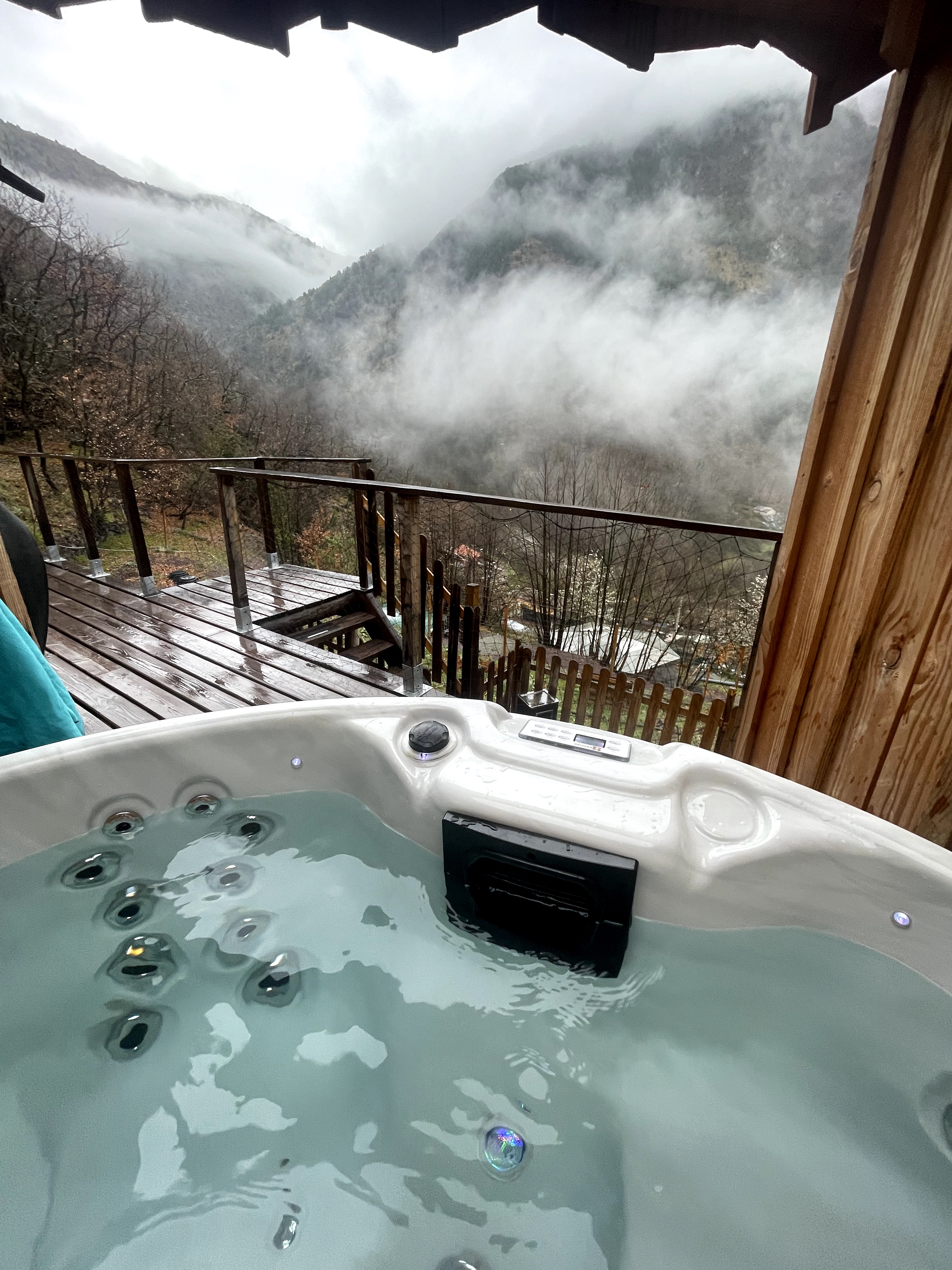 Cabane Hobbit de Belvédère — Maison insolite avec spa à Belvédère (Alpes-Maritimes) à Belvédère — environnement naturel