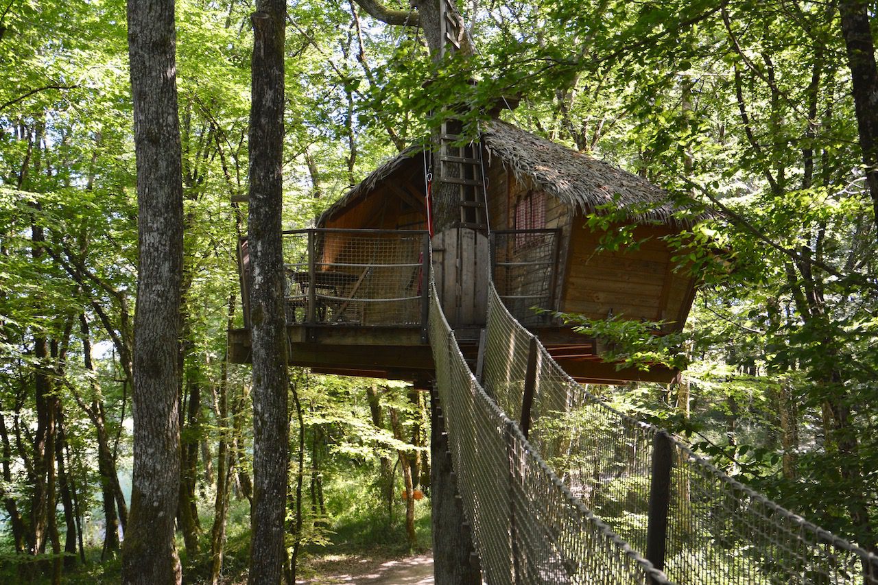 Cabane Margaux : une expérience suspendue dans les arbres à Pompignac — espace de vie