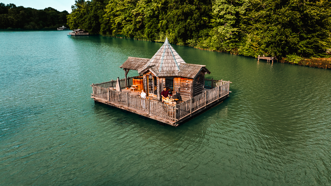 Cabane Spa Escale : une échappée belle sur l'eau — Cabane à Joncherey