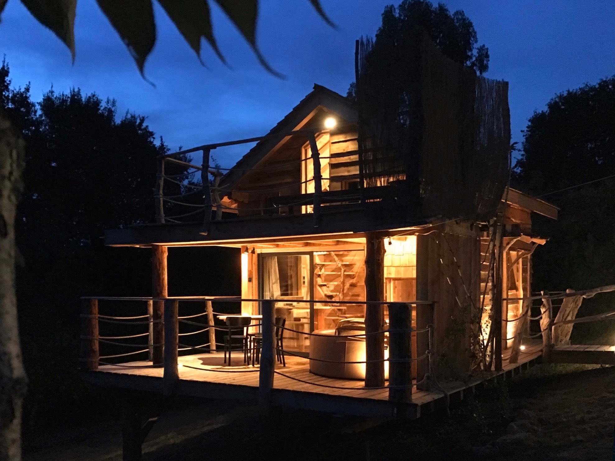 Cabane Le Cœur de Xanet : une échappée belle sur pilotis à Bassussarry — espace de vie
