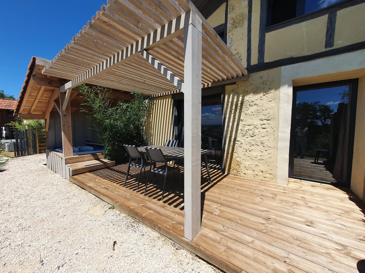 Un grand cottage écolodge au cœur des Midi-Pyrénées à Pallanne — salle de bain