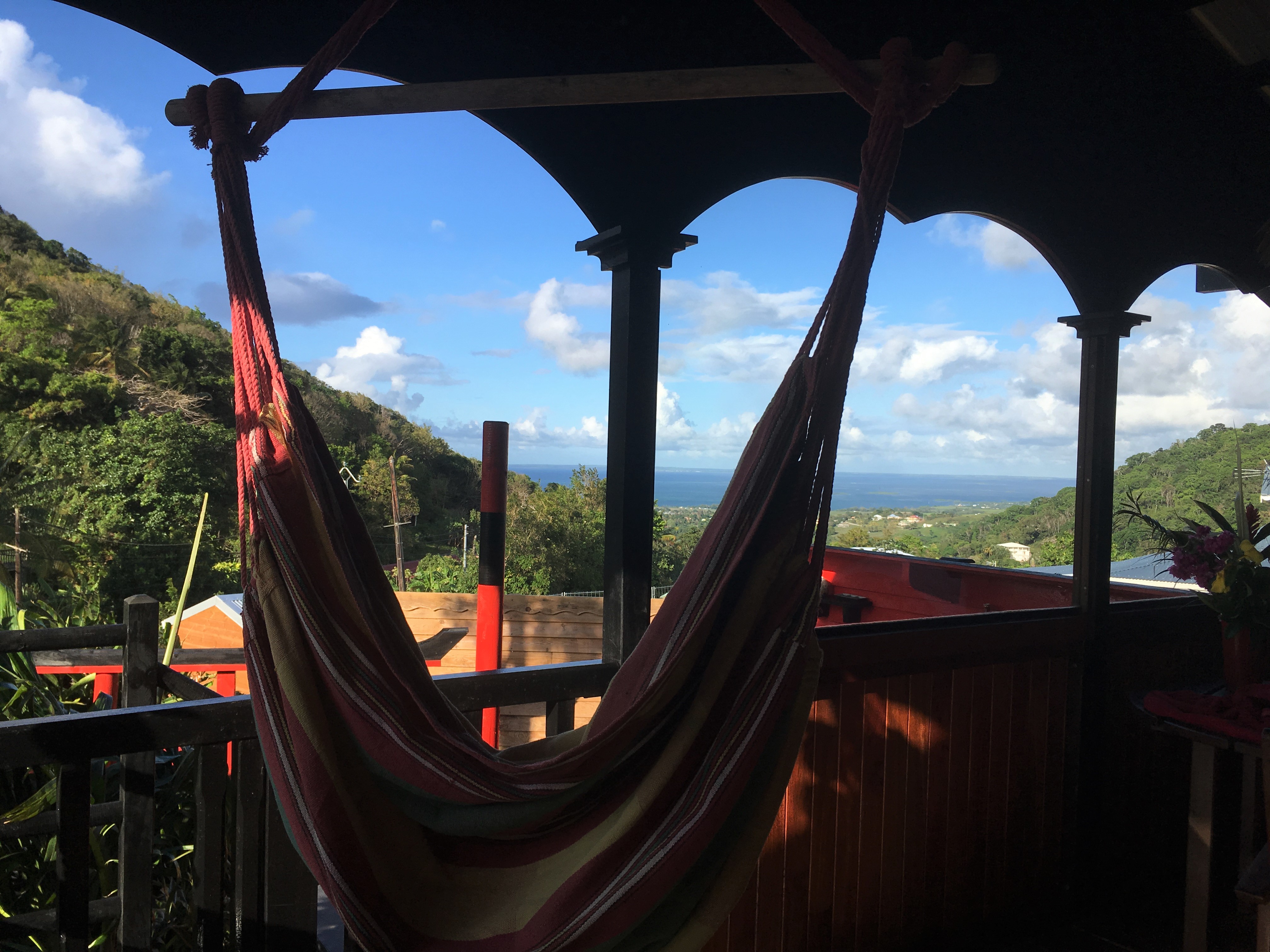 Zen Lodge : une cabane sur pilotis avec spa au cœur de la nature à France — chambre