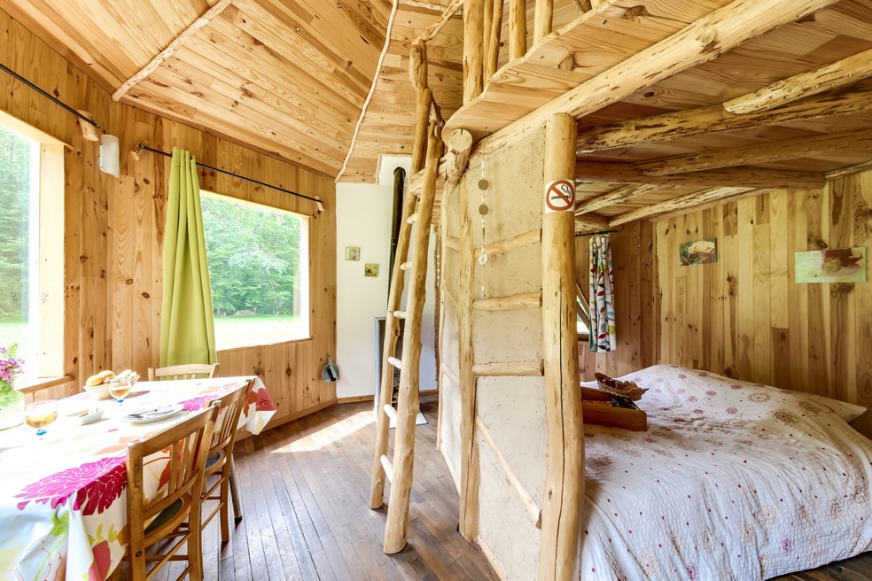 La Cabane en Bois : une immersion au cœur de la Lorraine à Claudon — espace de vie