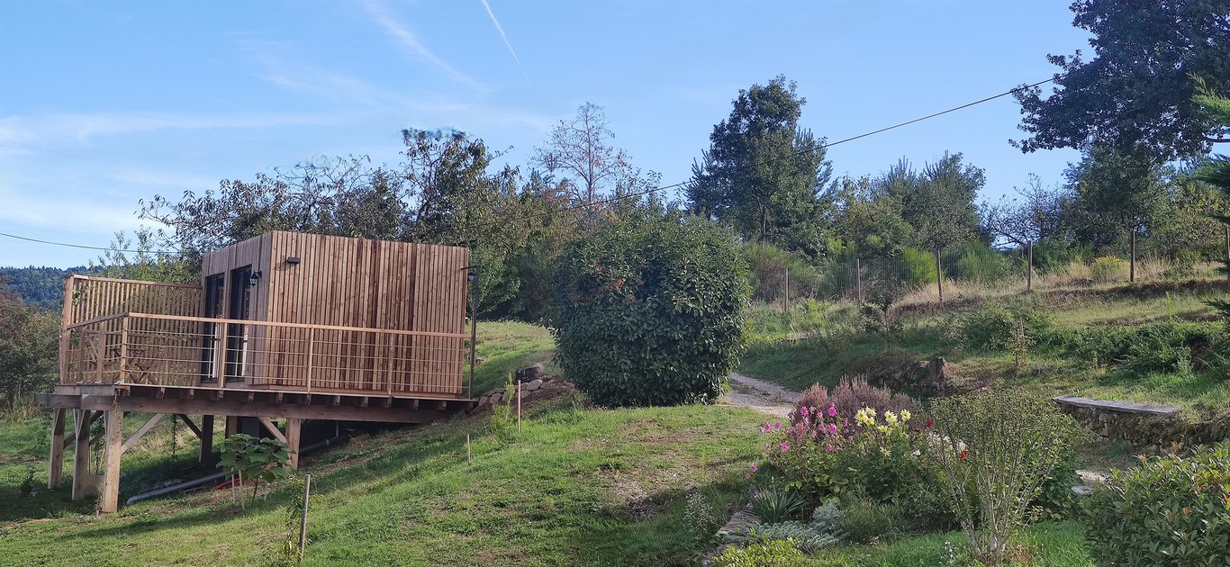Cabane de l'Elfe — Nuit perchée à 50 mètres du sol en Ardèche à Brin de Fée — cuisine