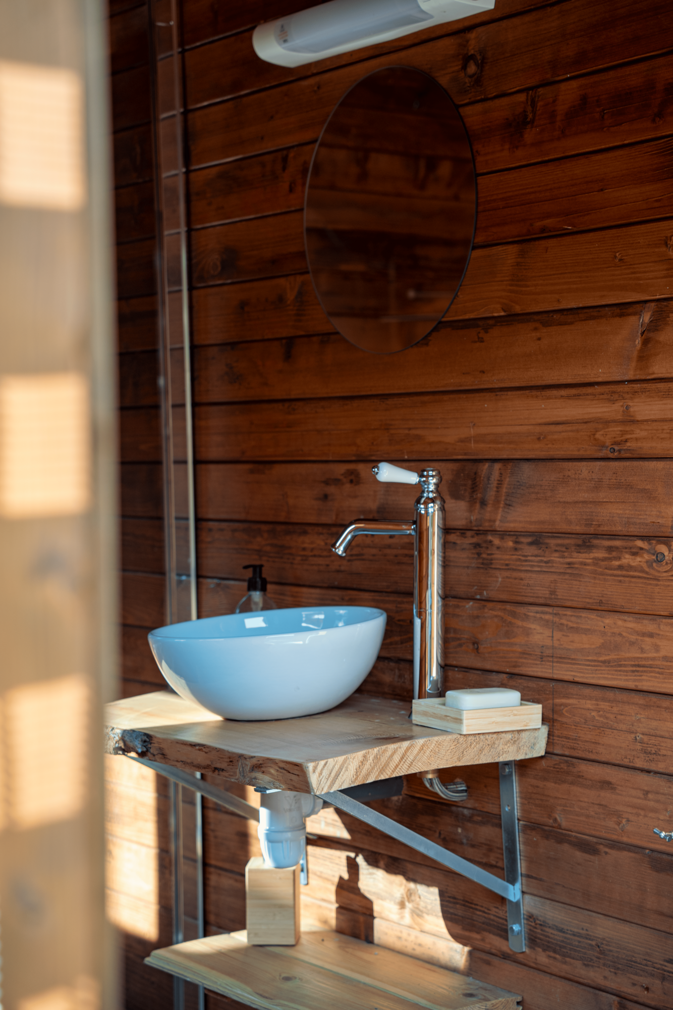 Foudre Viticole d’Arpaillan — Nuit insolite avec spa privatif à Gironde à Romagne — vue depuis la terrasse