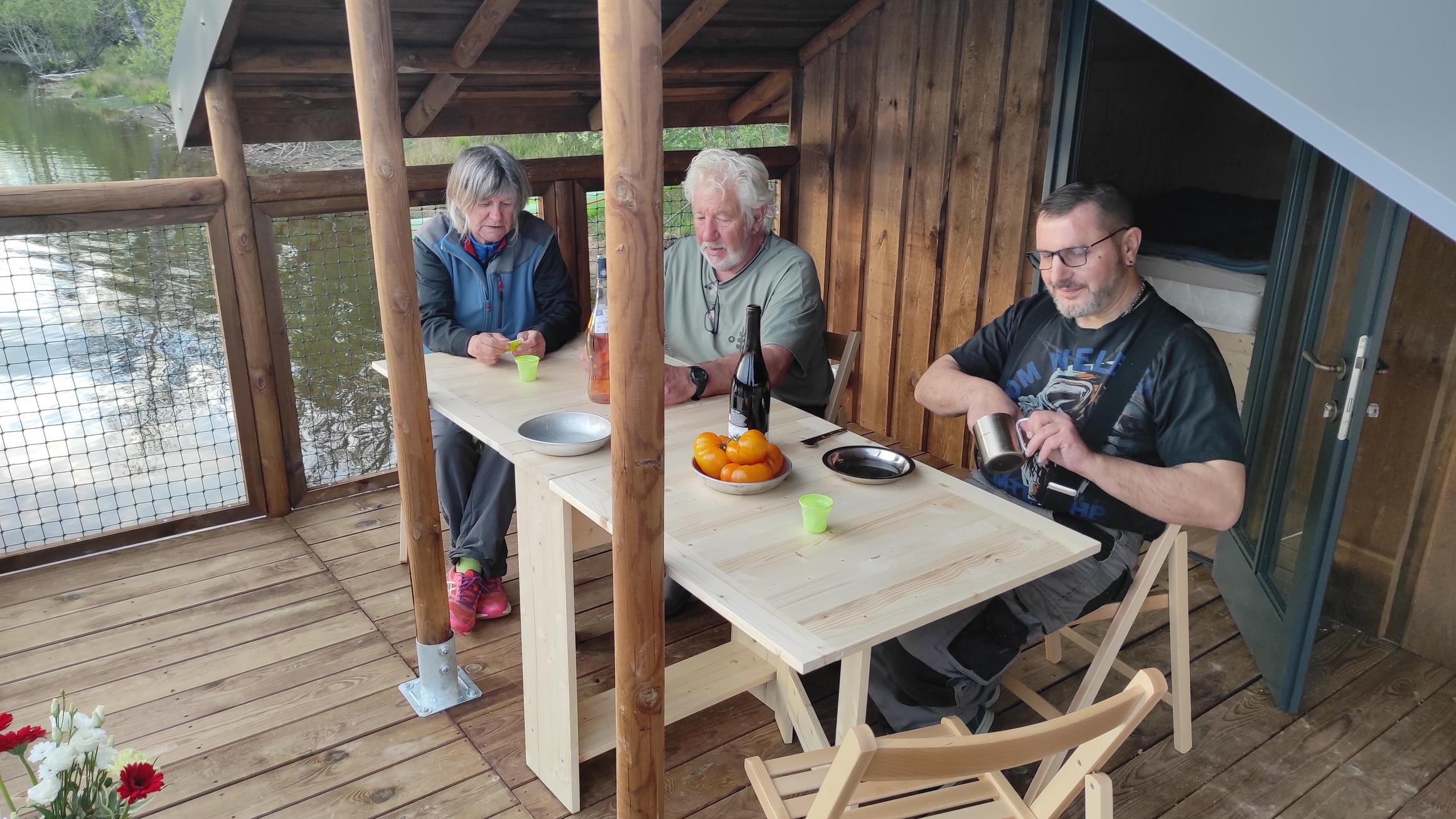 Cabane sur l'eau Busard : une immersion en Limousin à Flayat — cuisine