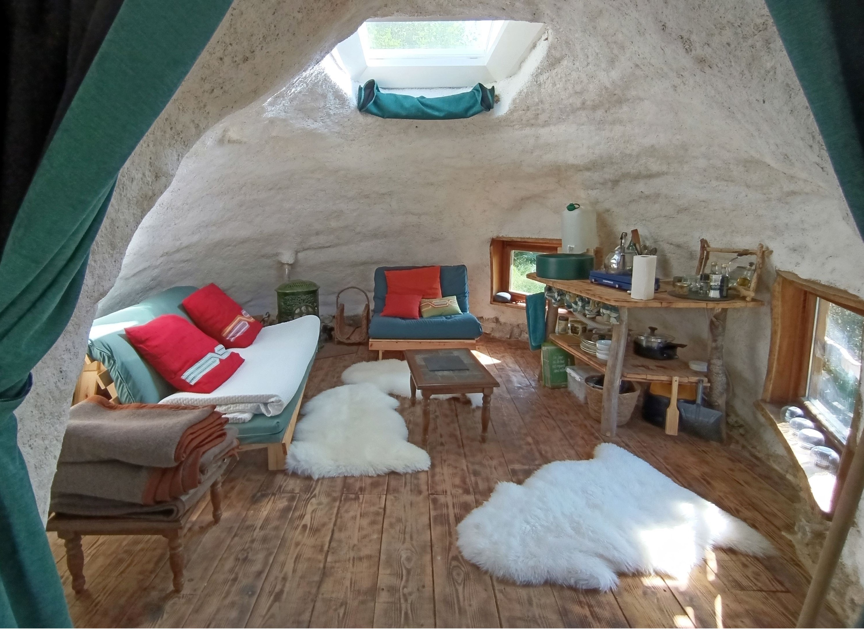 La cabane panoramique : une évasion au cœur de la nature à St Nicolas Des Biefs — espace de vie