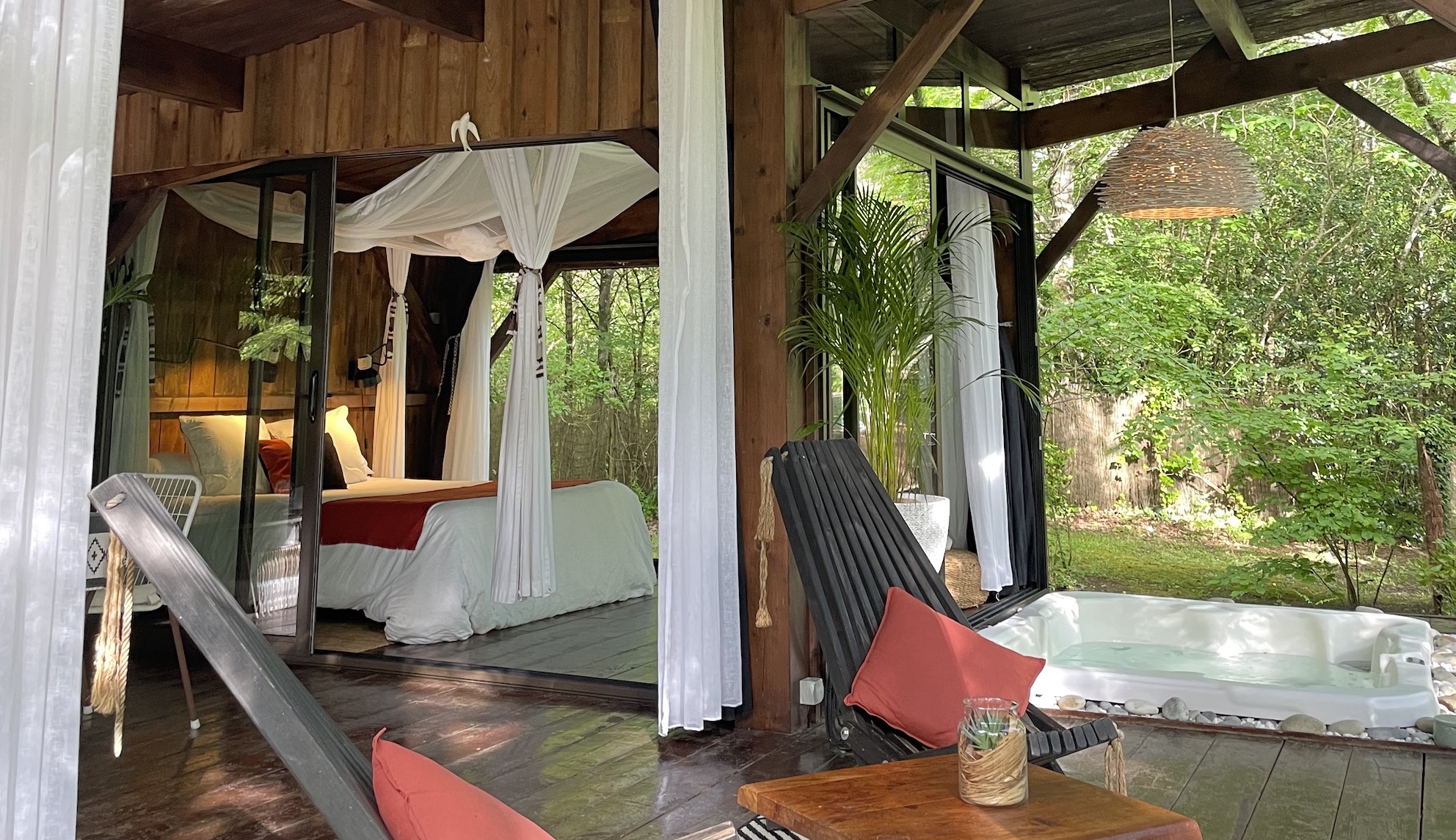 Le Lodge et son Spa : une cabane immersive en Aquitaine — Cabane à Origne