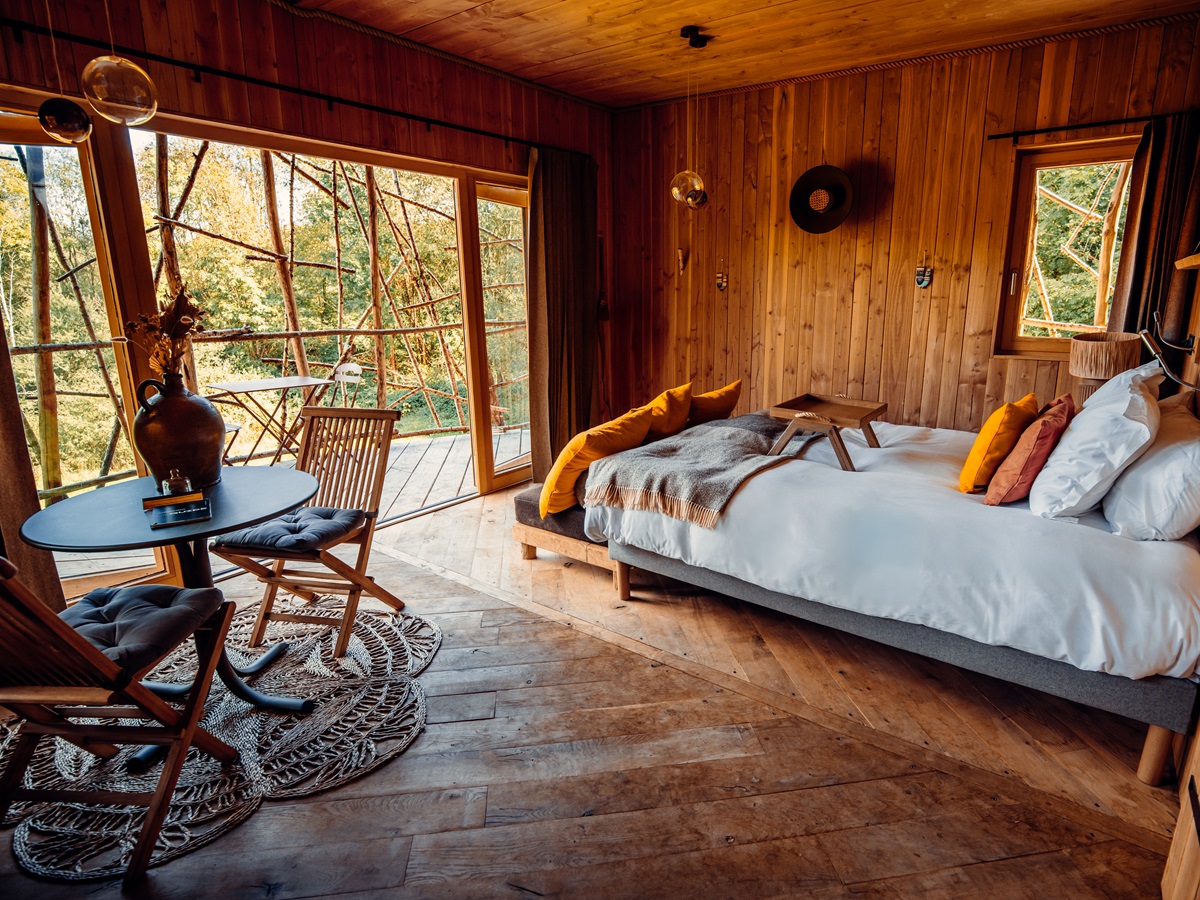 Cabane Spa Temps Suspendu : une immersion dans les arbres en Picardie à St-Léger-Aux-Bois — chambre