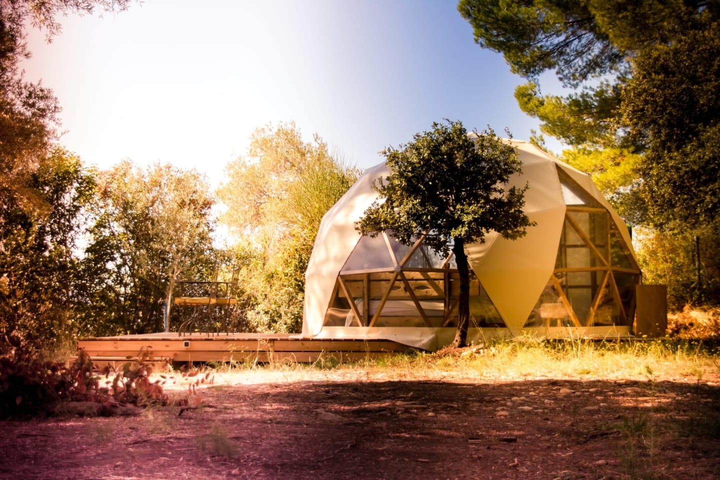 Le Géopod de la Tuilière : un dôme enchanteur en Provence