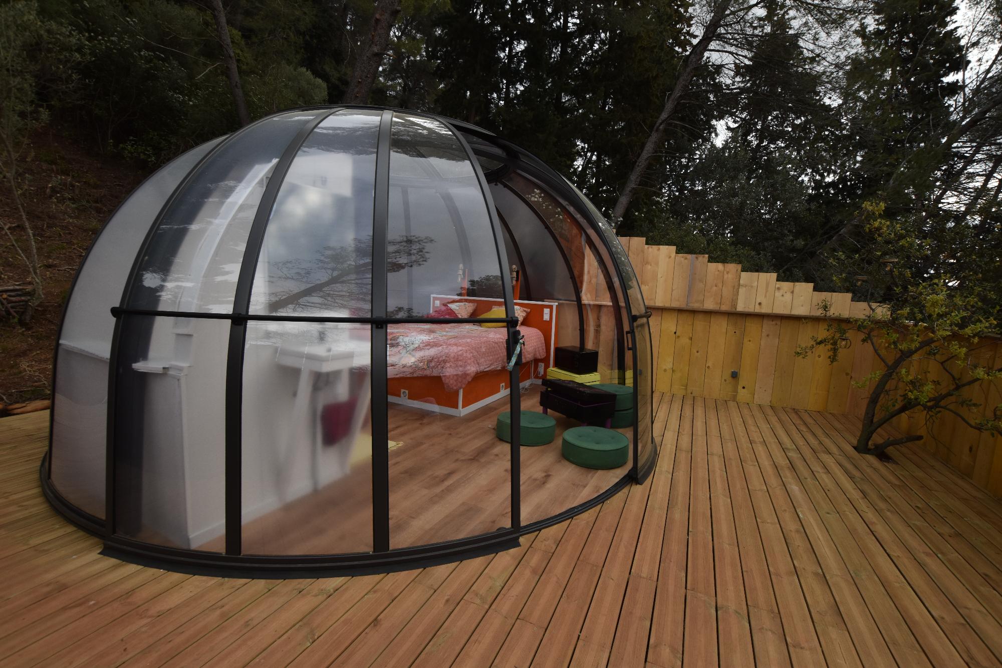 Une nuit étoilée dans une bulle en Provence à Carnoules — vue depuis la terrasse