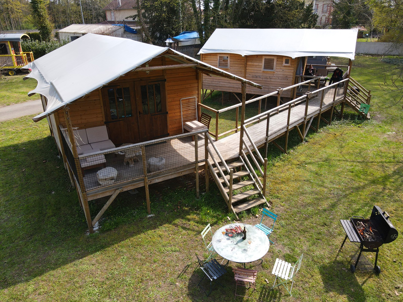 La cabane familiale du trappeur : une escapade enchantée à Bar Sur Aube — vue intérieure