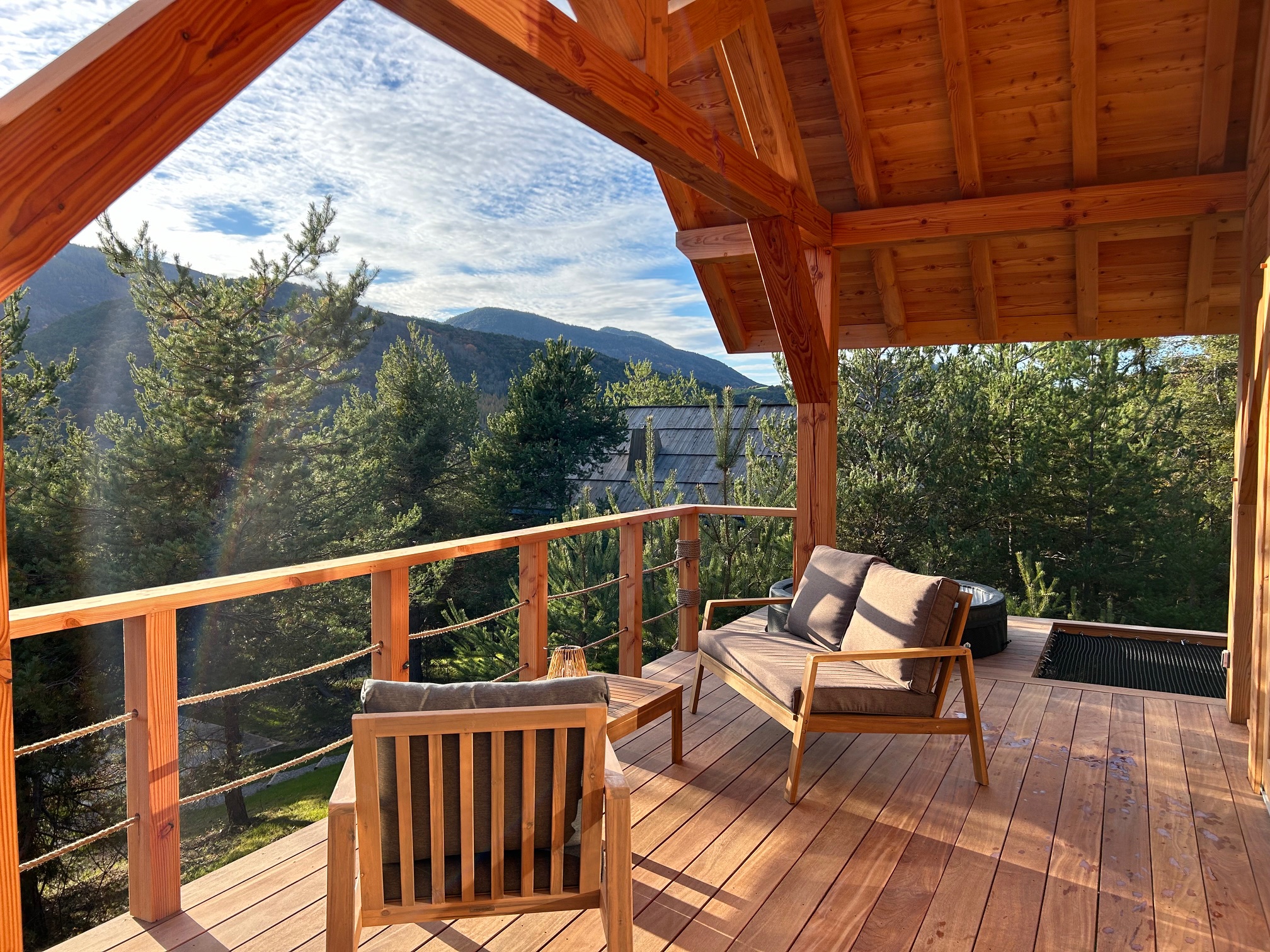 Chalet l'Envol - Spa privatif : une cabane sur pilotis en pleine nature à Chorges — cuisine