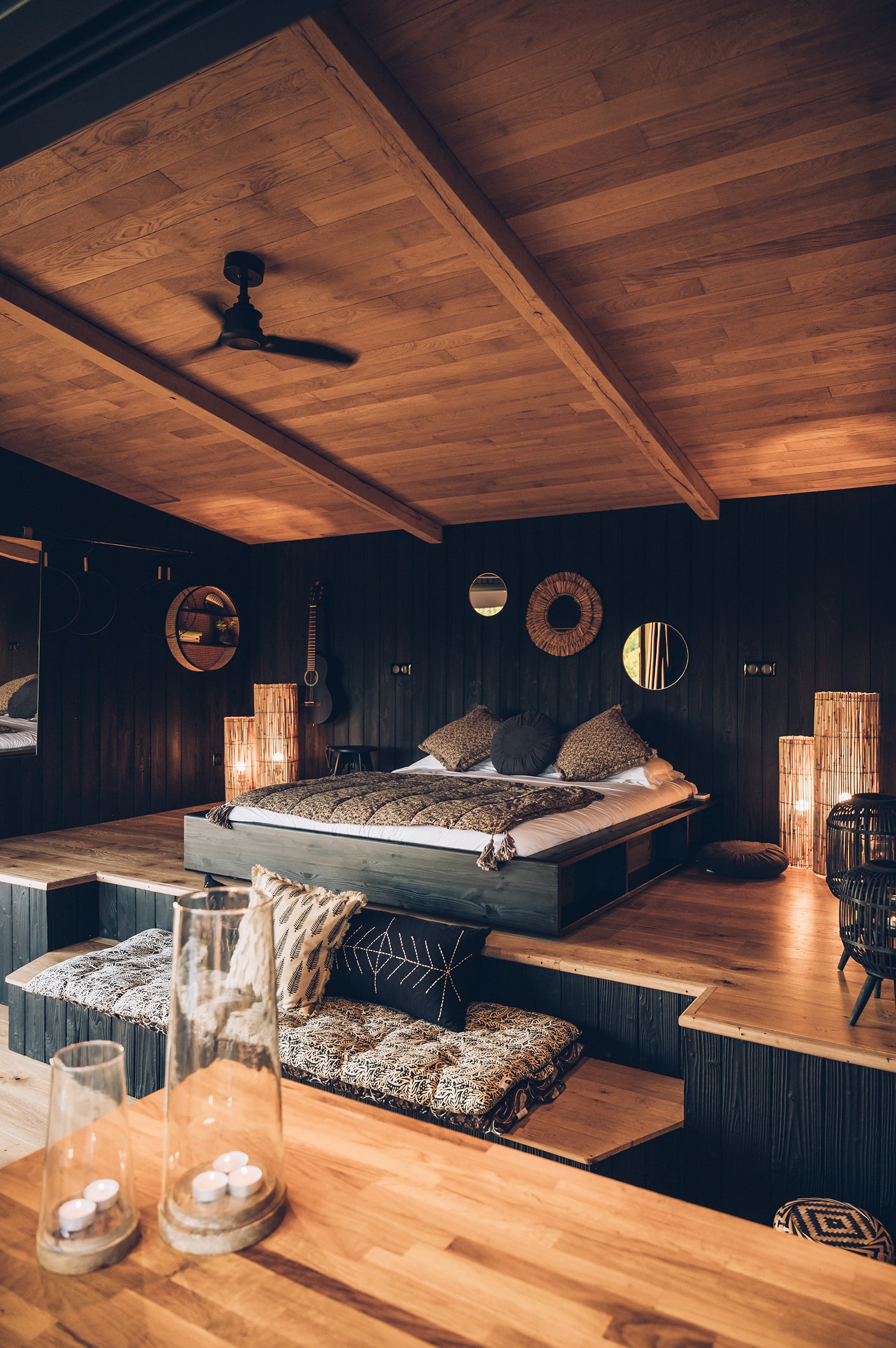 Évasion dans la Cabane Spa Shou Sugi Ban en Midi-Pyrénées à Labastide De Penne — espace de vie