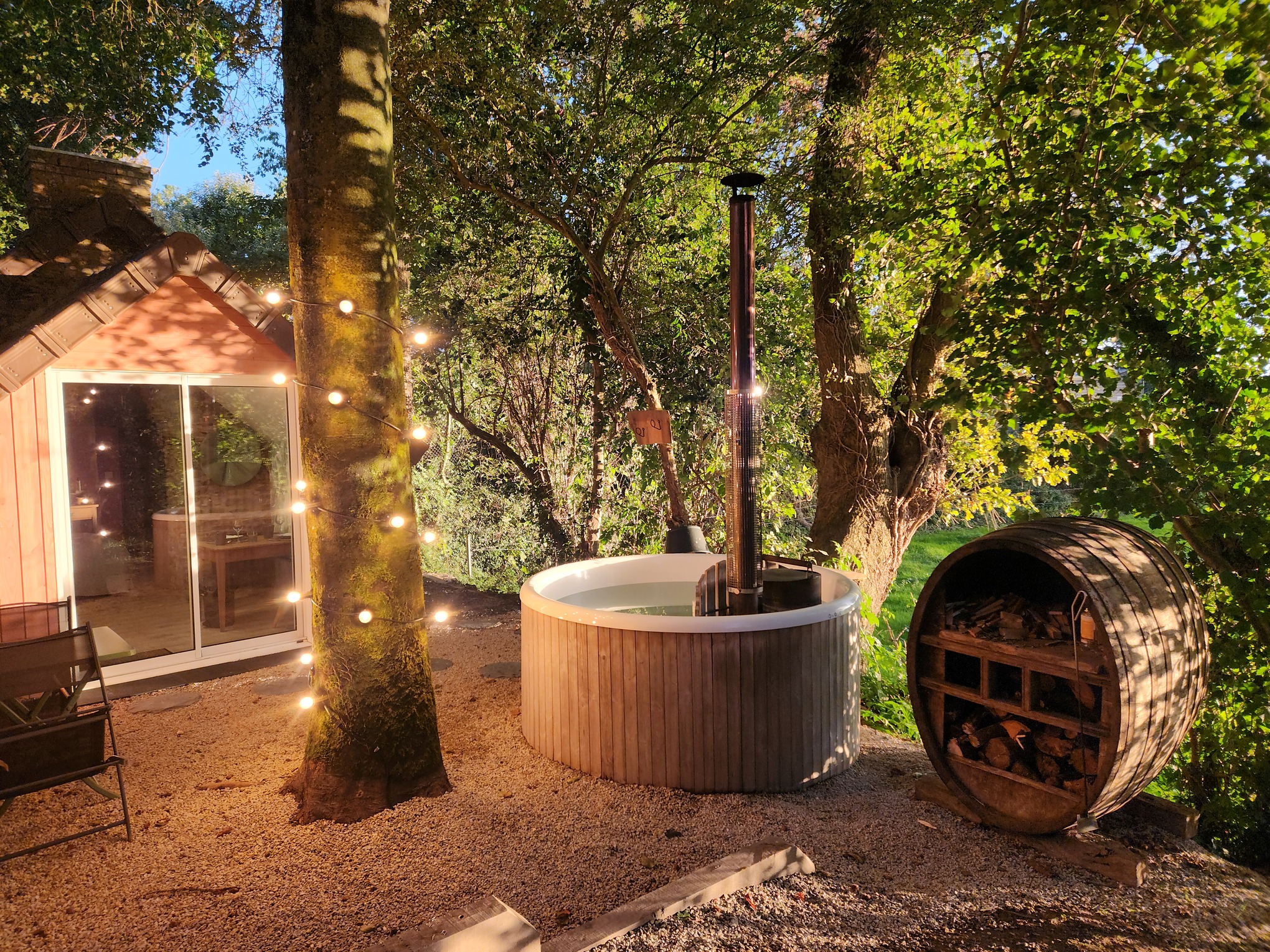 Le Fournil & Bain nordique — Cabane avec spa à Saint-Lô (Manche)