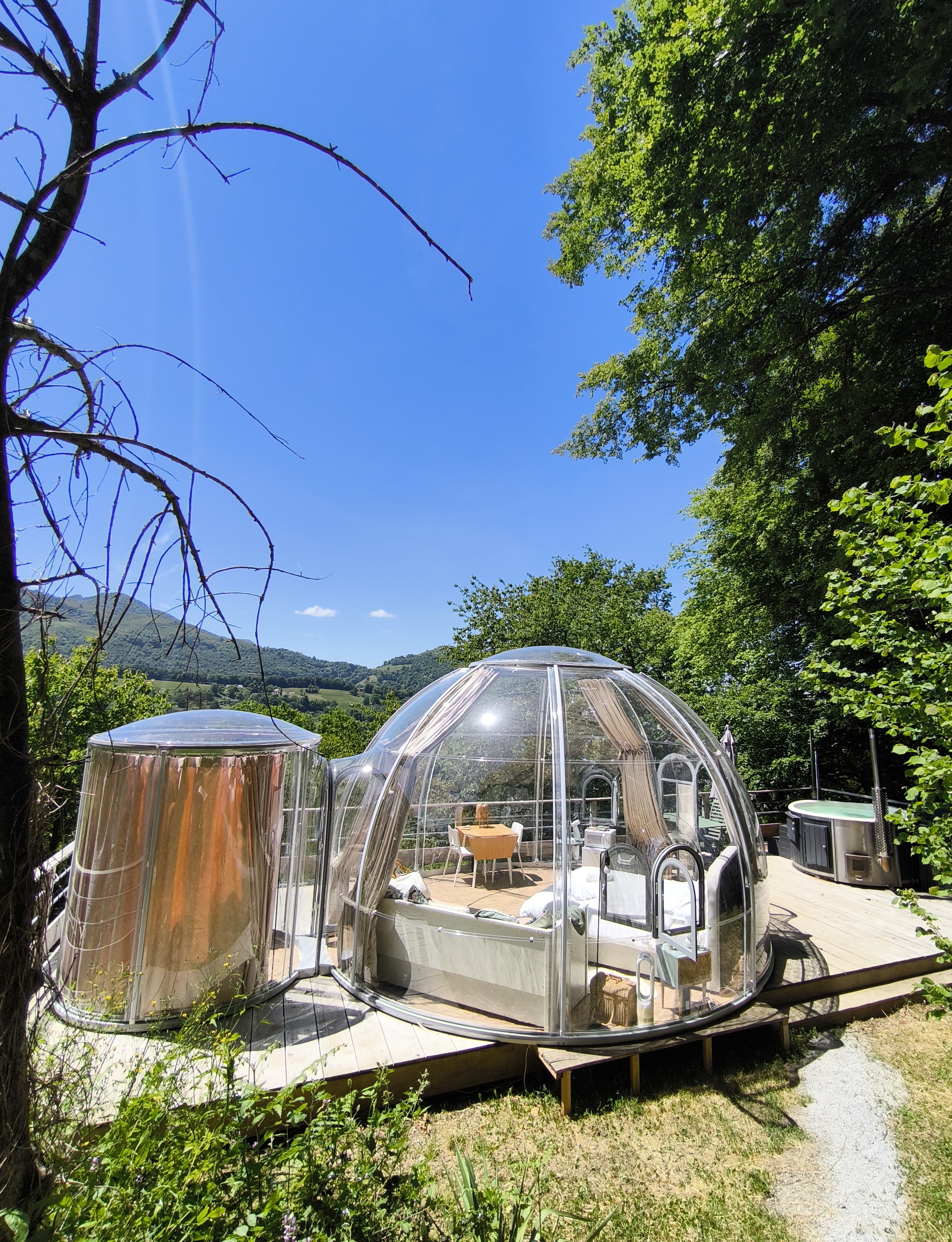 La Big'Bulle Transparente : une expérience immersive sous les étoiles à Gerde — chambre