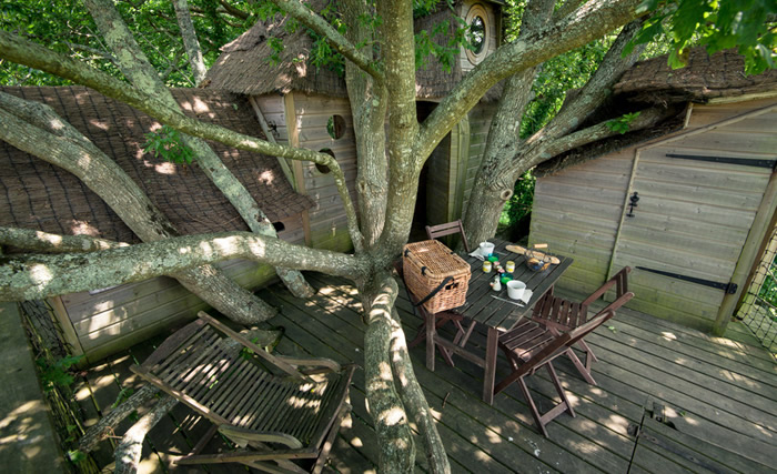 La cabane perchée Heol : une immersion dans les arbres bretons à Ploemel — espace de vie
