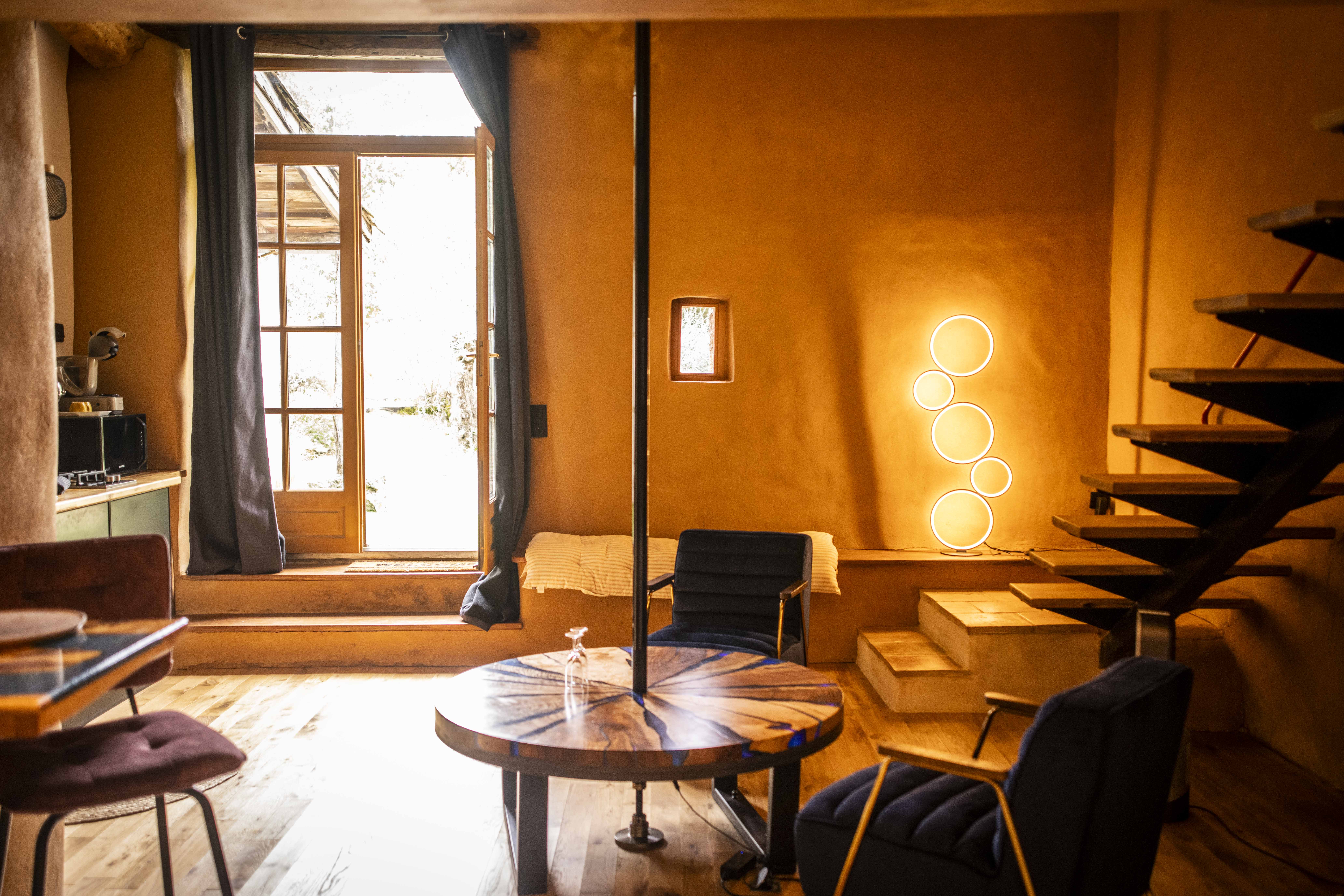 Chambre La Cybèle & SPA : une évasion sensorielle en Midi-Pyrénées à Cahuzac Sur Vère — détail architectural