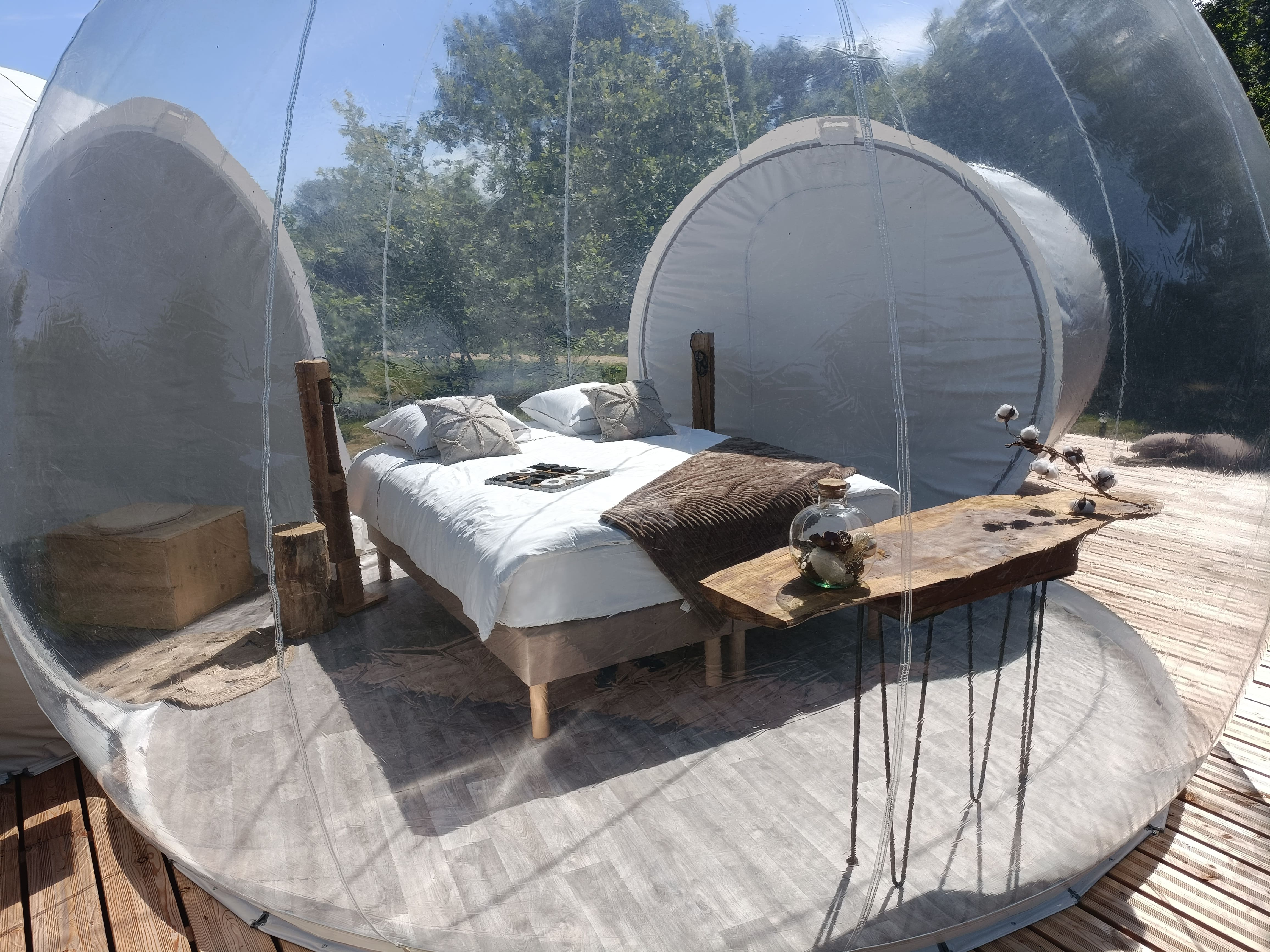 L'Ode à l'évasion — Bulle transparente avec spa à Vienne