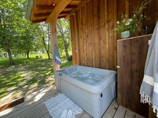 Lichen dôme géodésique & Spa : une évasion sensorielle en pleine nature à Lagraulet Du Gers — cuisine