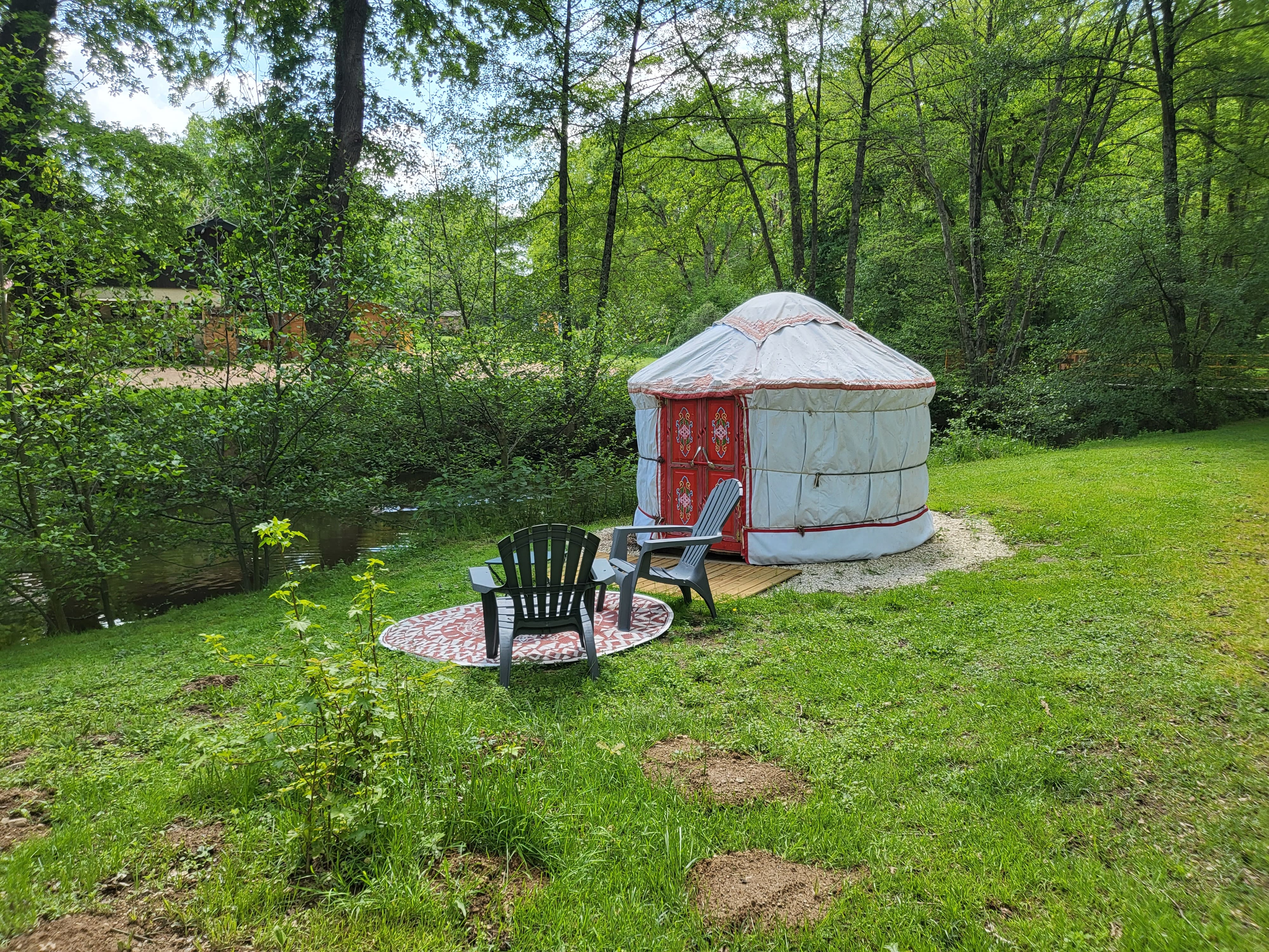 Évasion en mini yourte au cœur de l'Auvergne