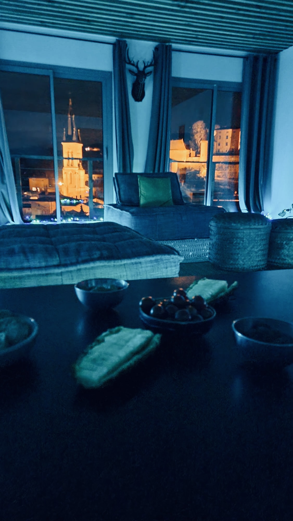L’Abri du Château — Détente avec spa à Jarnioux (Rhône) à Porte des Pierres Dorées — chambre
