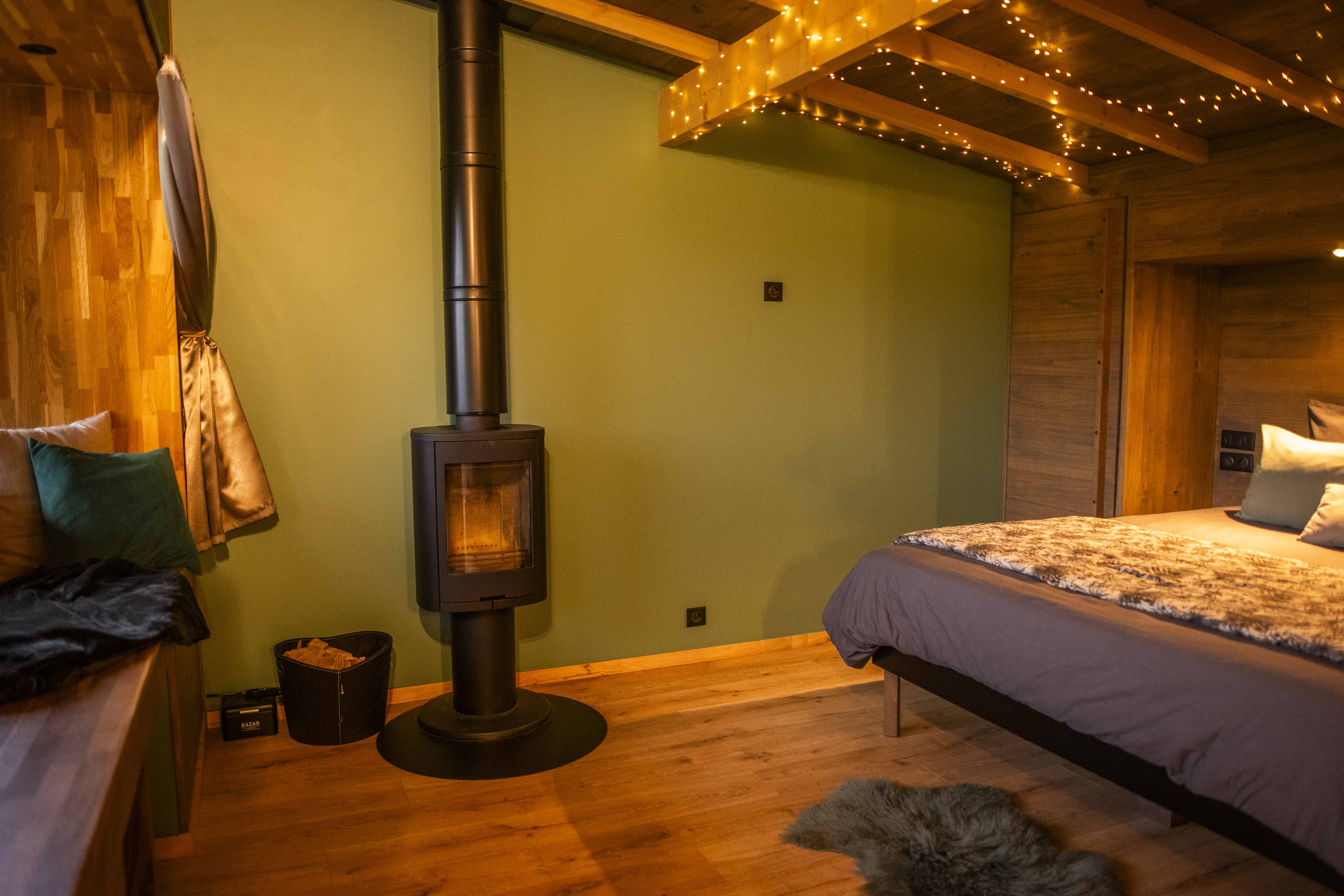 La Cabane du Haut & Spa : une expérience suspendue en Midi-Pyrénées à Labastide-Gabausse — espace de vie
