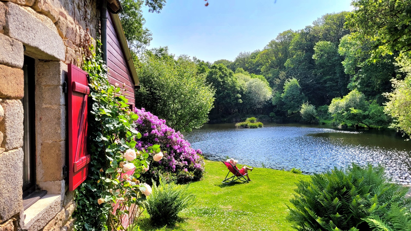 L’Extase — Maison insolite avec balnéo à Finistère à Quimper — vue intérieure